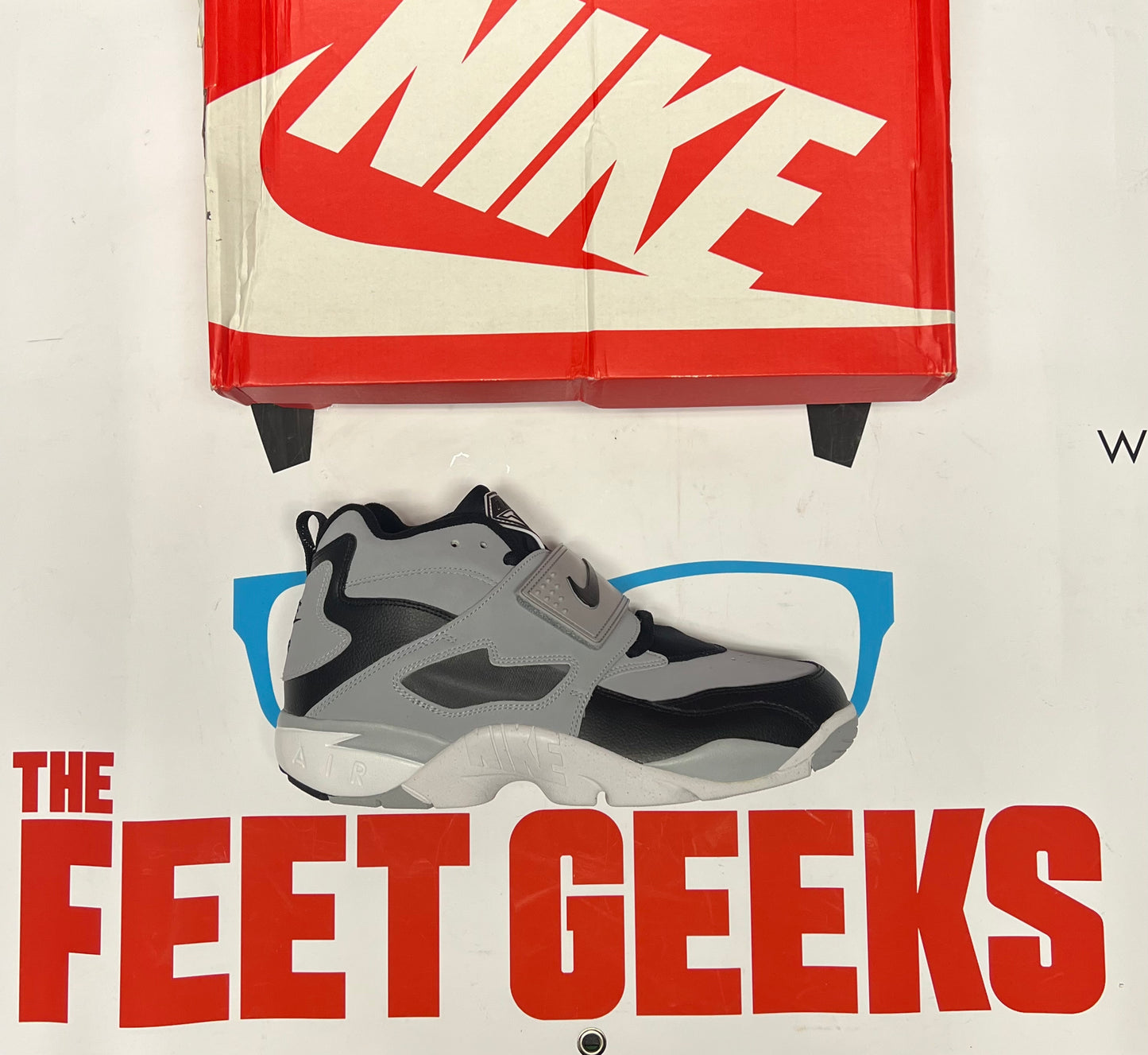 Men’s Nike Air Diamond Turf Shoes Size 10.5 Brand New