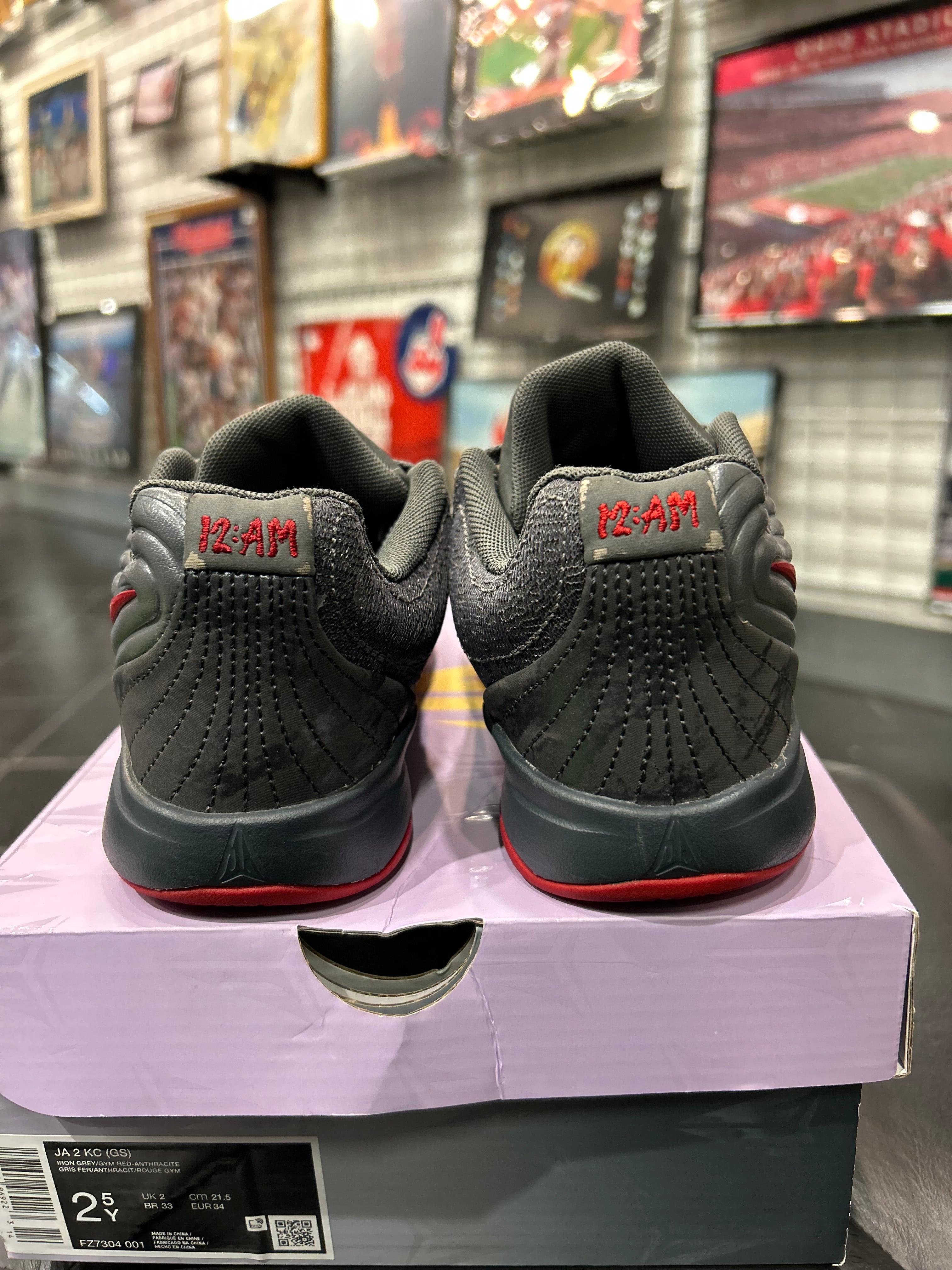 Nike Ja Morant Ja 2 Size 2.5y Gradeschool Shoes