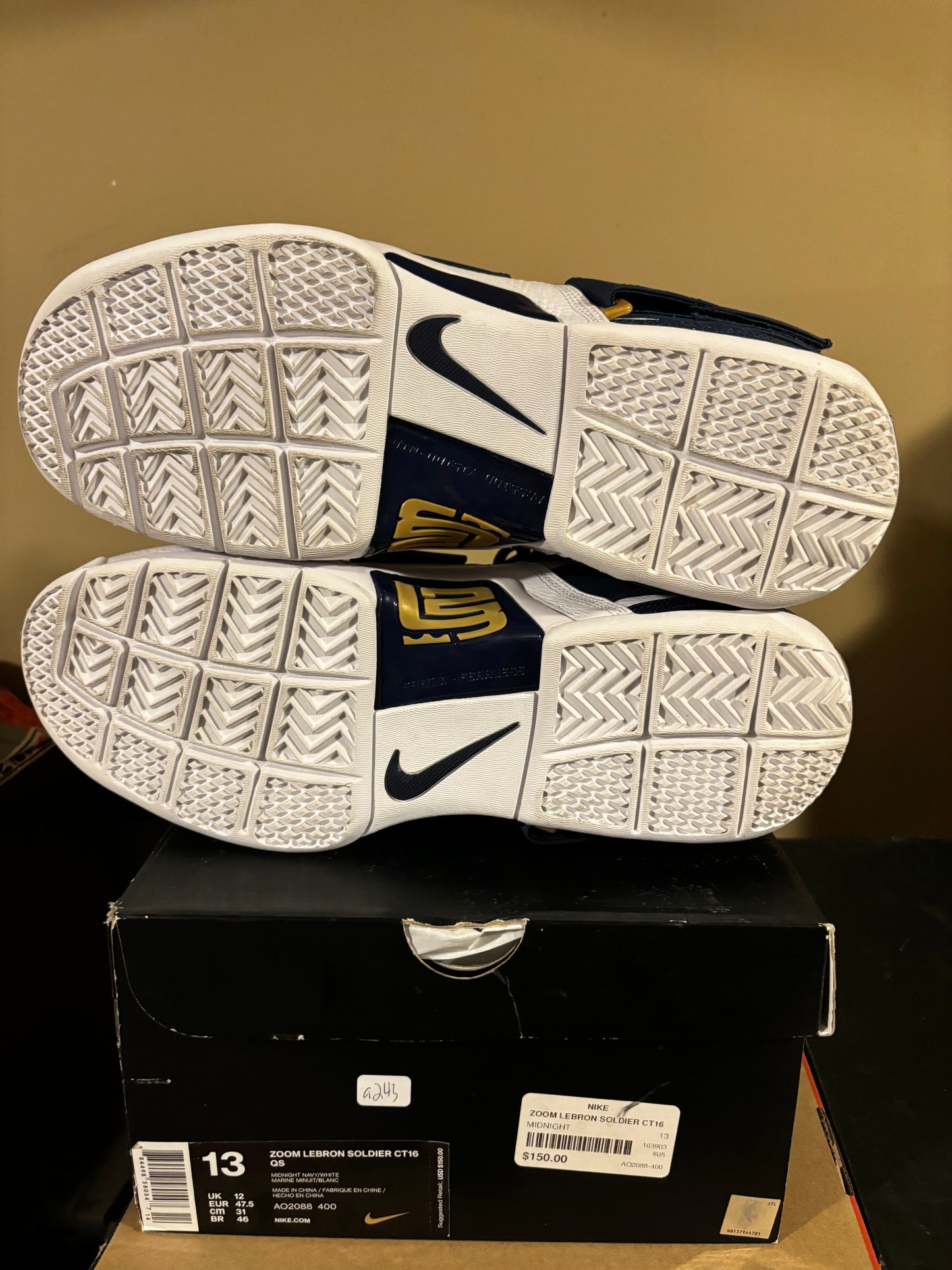 Nike LeBron Solider 25 Size 13
