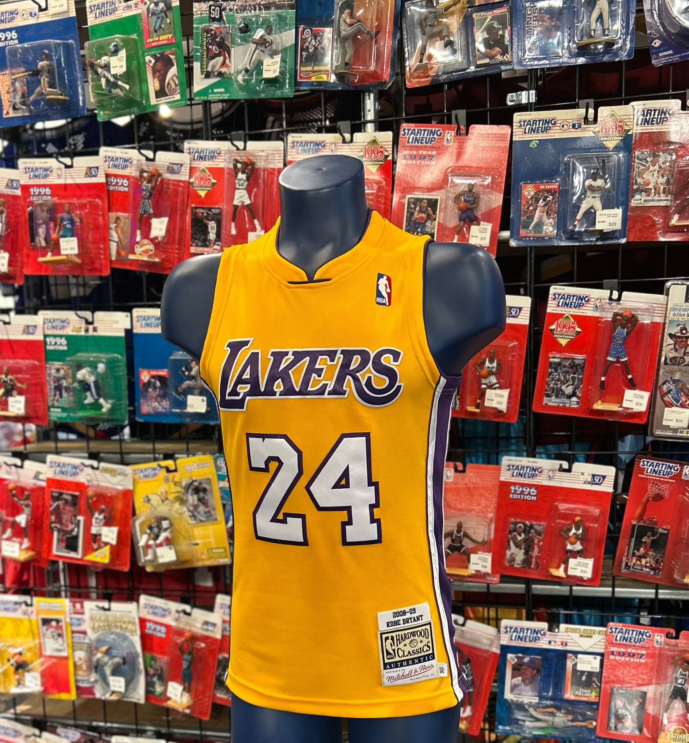 Mitchell and Ness Los Angeles Lakers #24 Kobe Bryant Jersey Size S Men’s