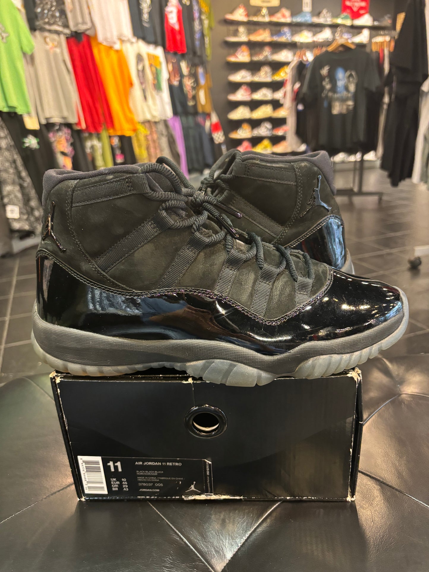 Air Jordan 11 Cap & Gown Size 11 Men’s Shoes $250