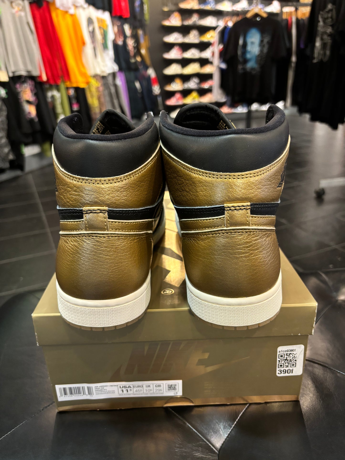 Air Jordan 1 Gold Size 11.5 Men’s Shoes $130