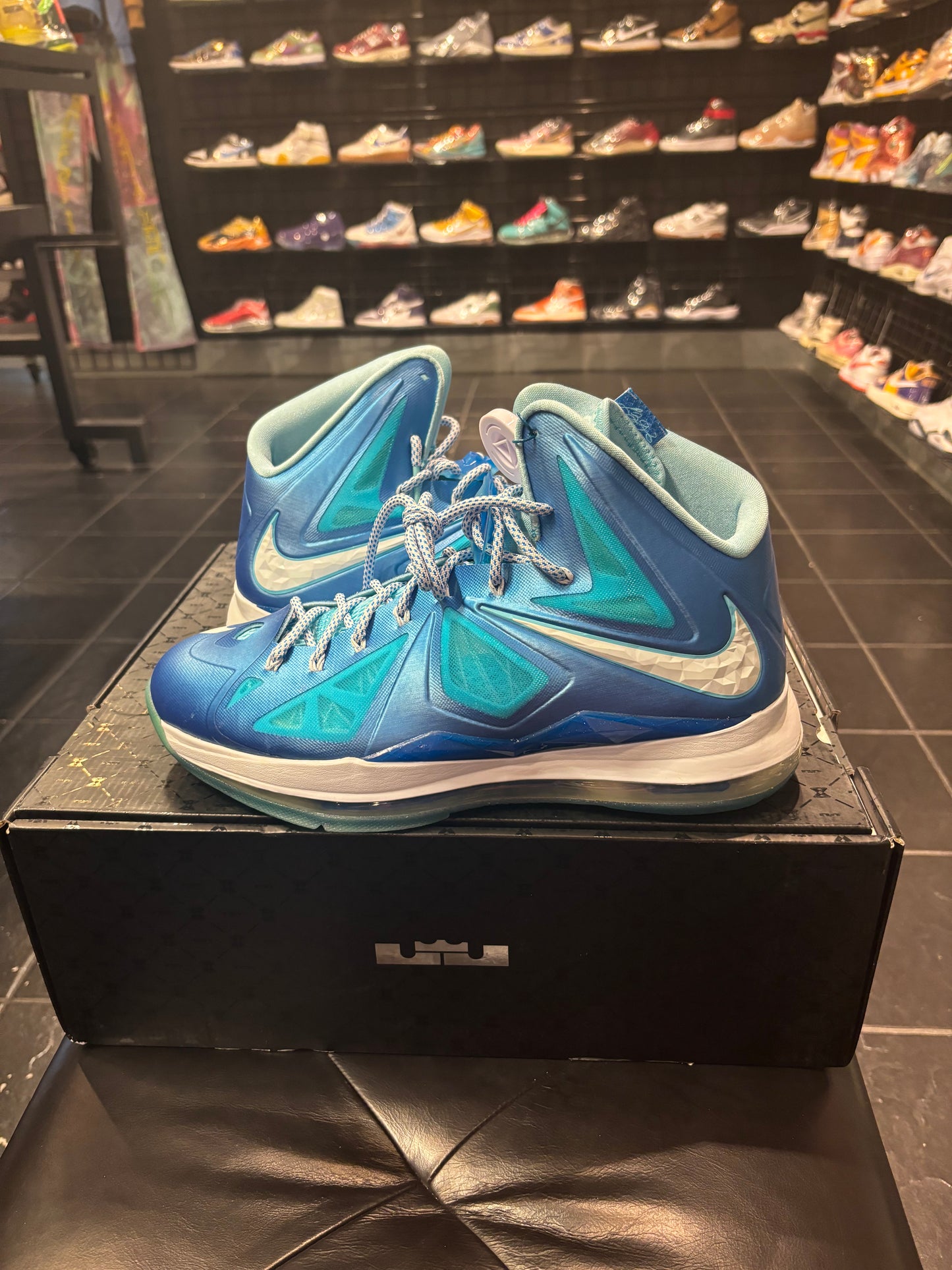 Nike LeBron 10 Blue Diamond Size 11.5 Men’s Shoes $300