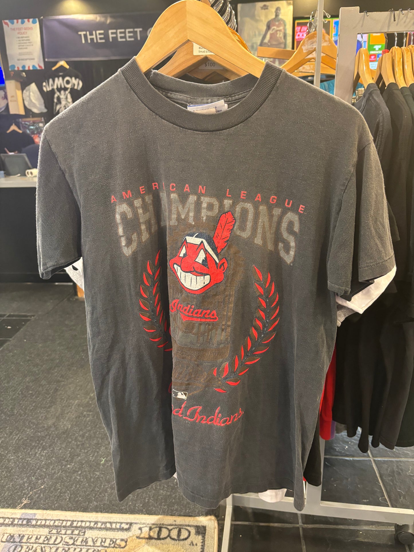 Vintage Cleveland Indians Shirt Medium $30