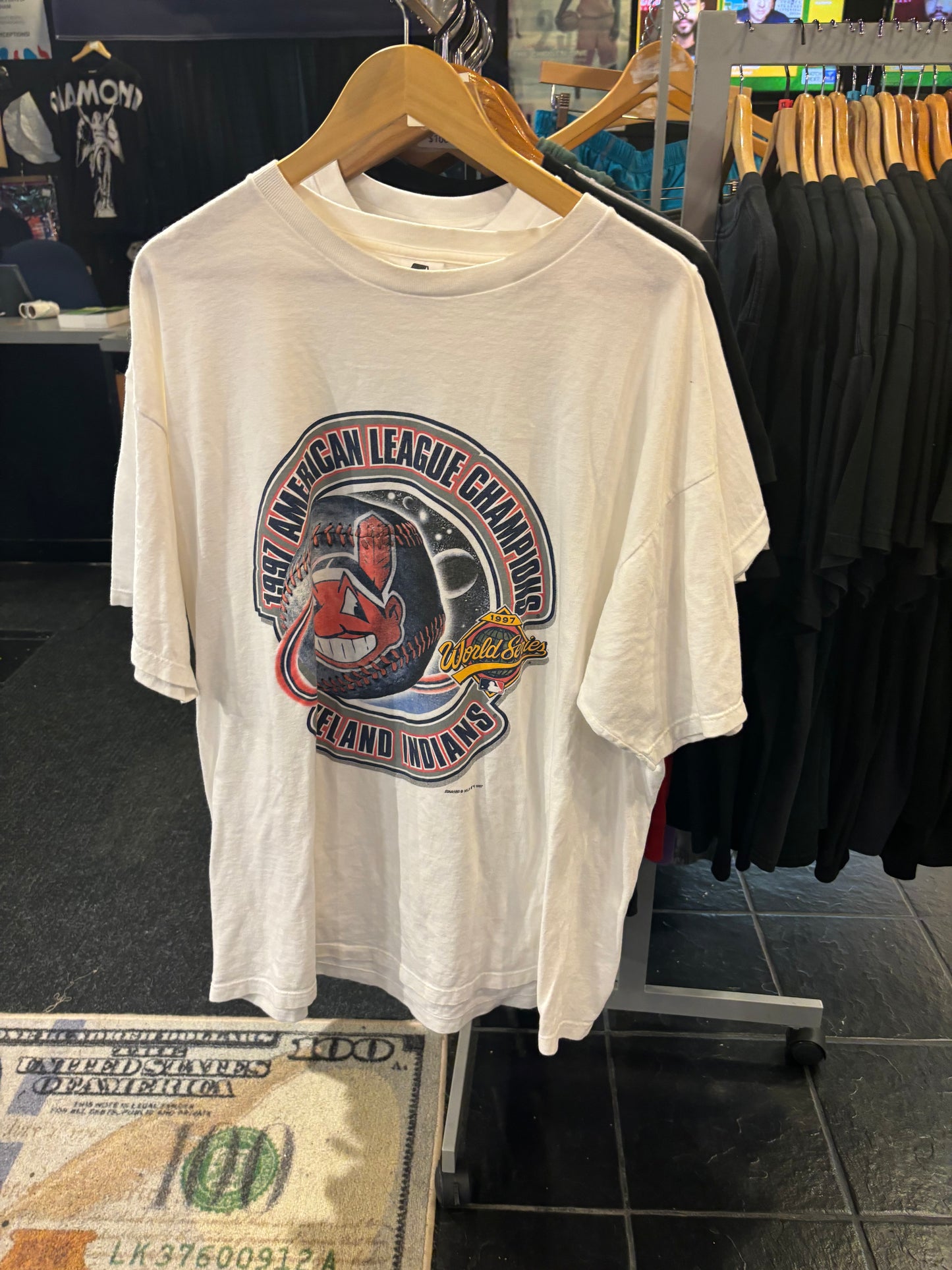 Vintage Cleveland Indians Shirt XL starter $40