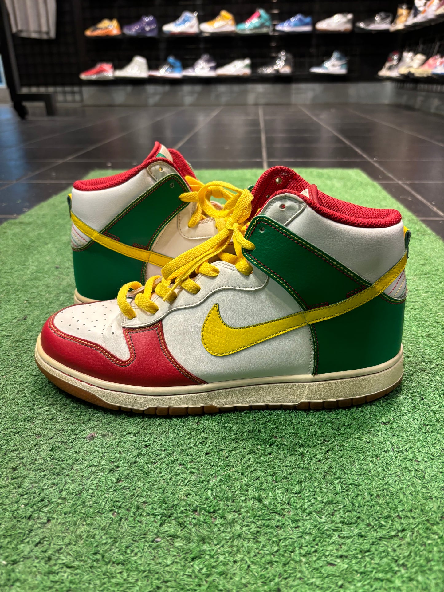 Nike Dunk Rasta Size 9.5 Men’s Shoes $120