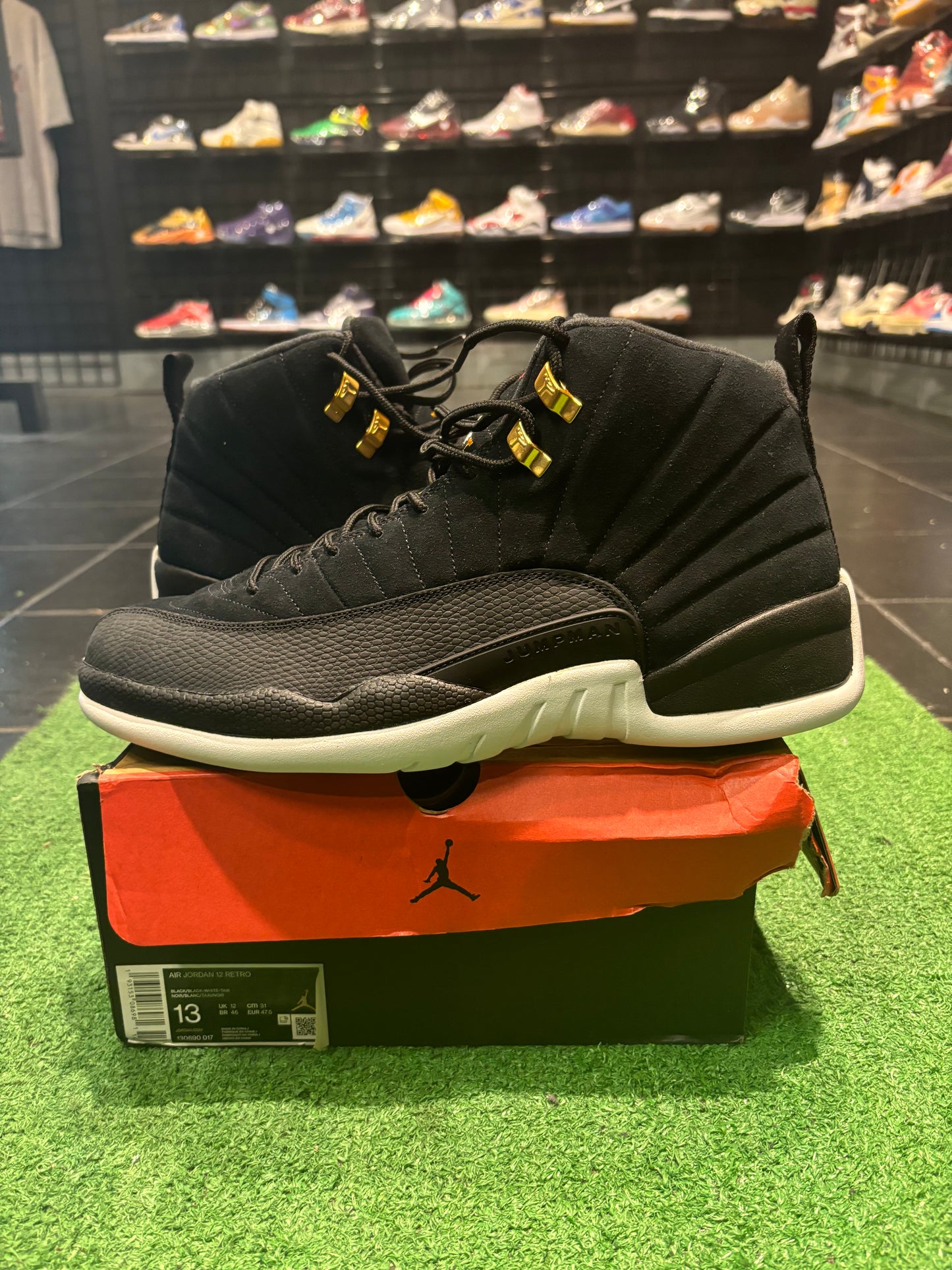 Air Jordan 12 Reverse Taxi Size 13 Men’s Shoes