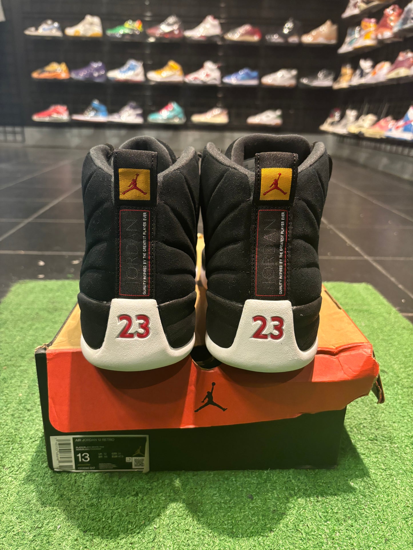 Air Jordan 12 Reverse Taxi Size 13 Men’s Shoes