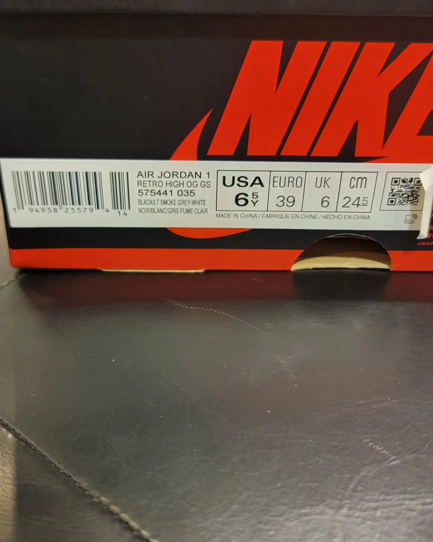 Nike Air Jordan 1 High Retro Shadow size 6.5y pre owned