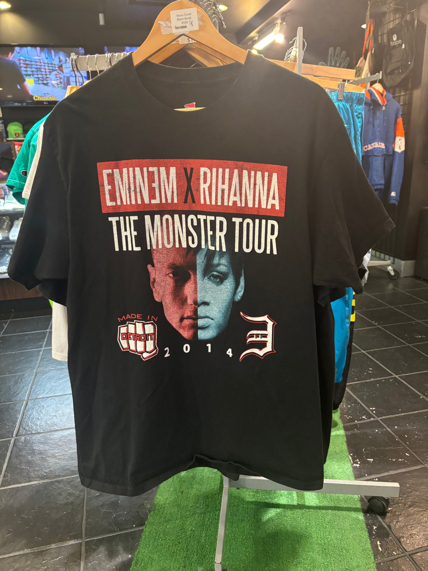 Vintage Eminem & Rihanna Detroit Size Large $100