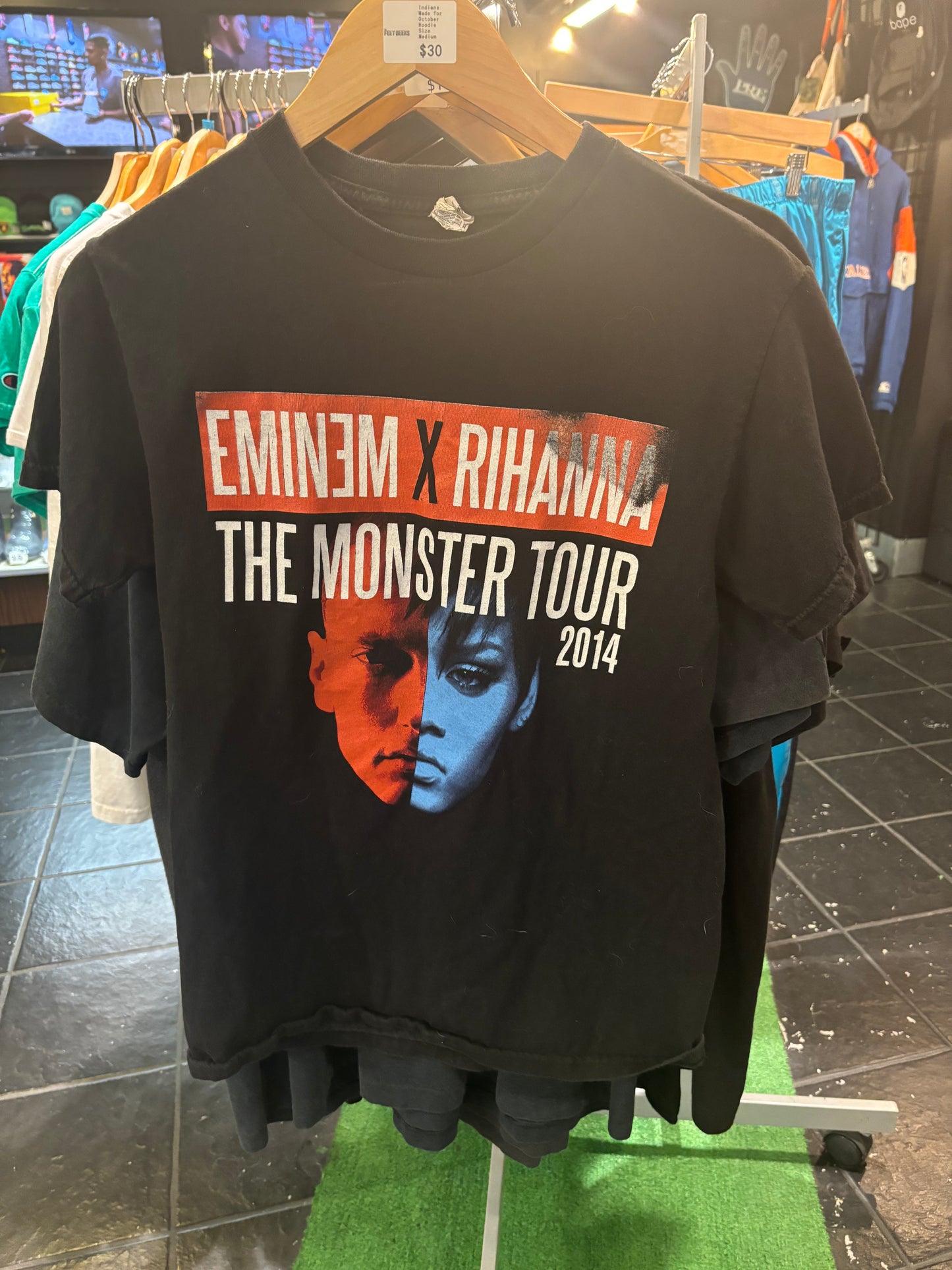 Vintage Eminem & Rihanna Size Small $50