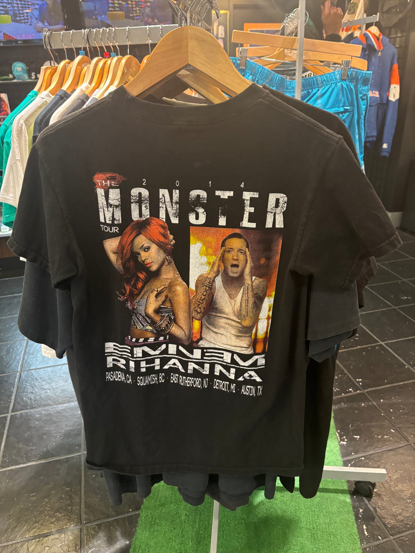 Vintage Eminem & Rihanna Size Small $50