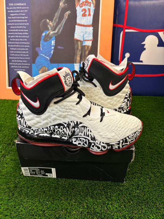Nike LeBron 17 Graffiti Size 11 Mens Shoes $220