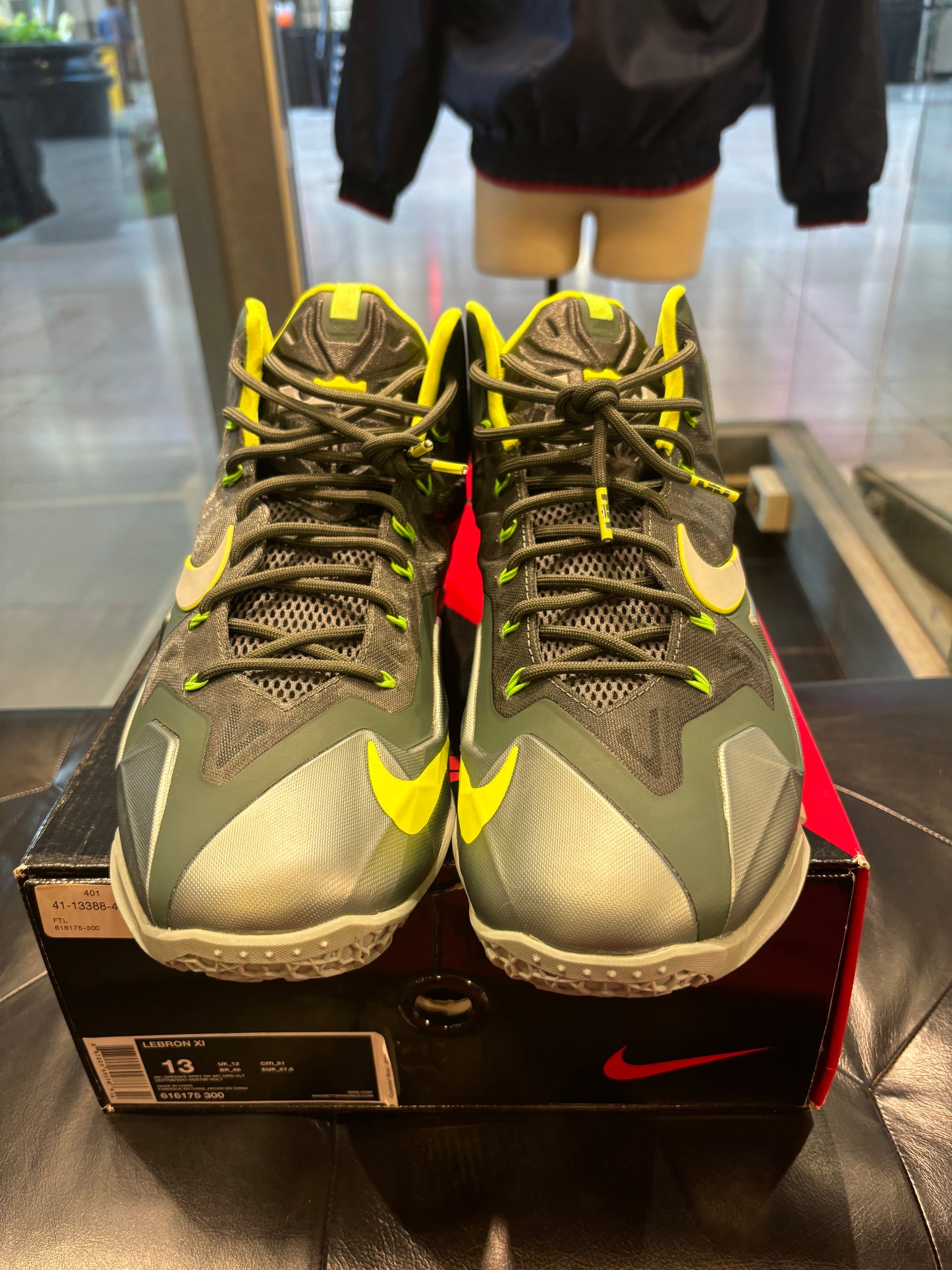 Nike Lebron 11 Dunkman Size 13 Mens Shoes $130