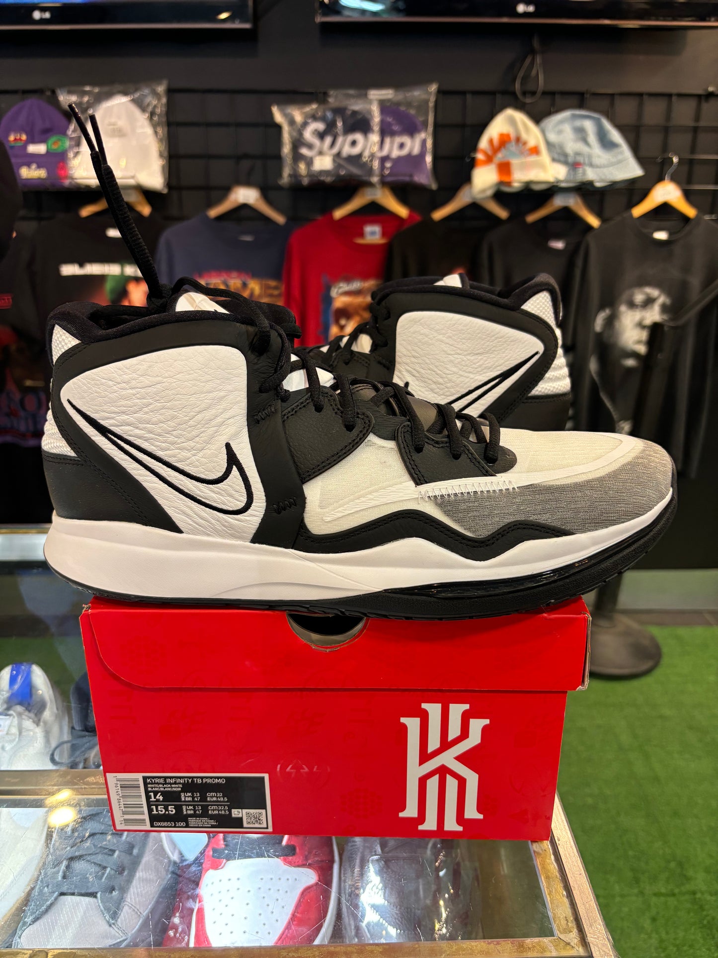 Mens Nike Kyrie Infinity Panda Size 14