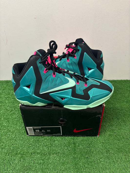 Nike LeBron 11 South Beach Size 10 $150 Men’s Shoes