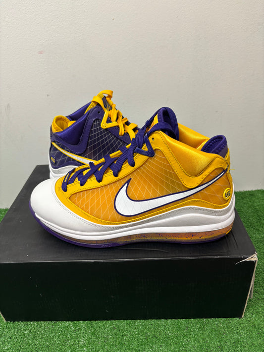 Nike LeBron 7 Media Size 8.5 $120 Men’s