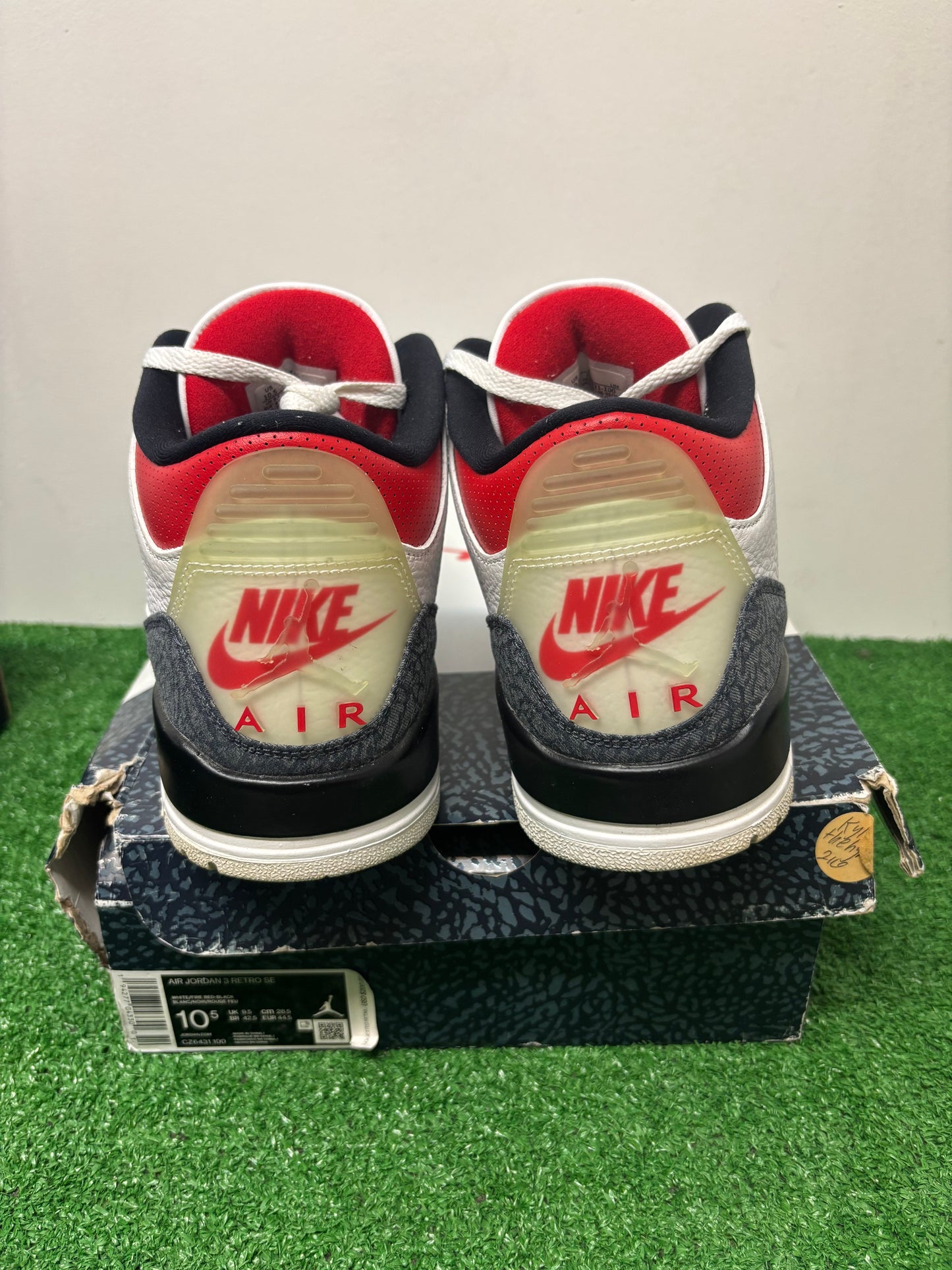 Air Jordan 3 Denim Size 10.5 Mens $160