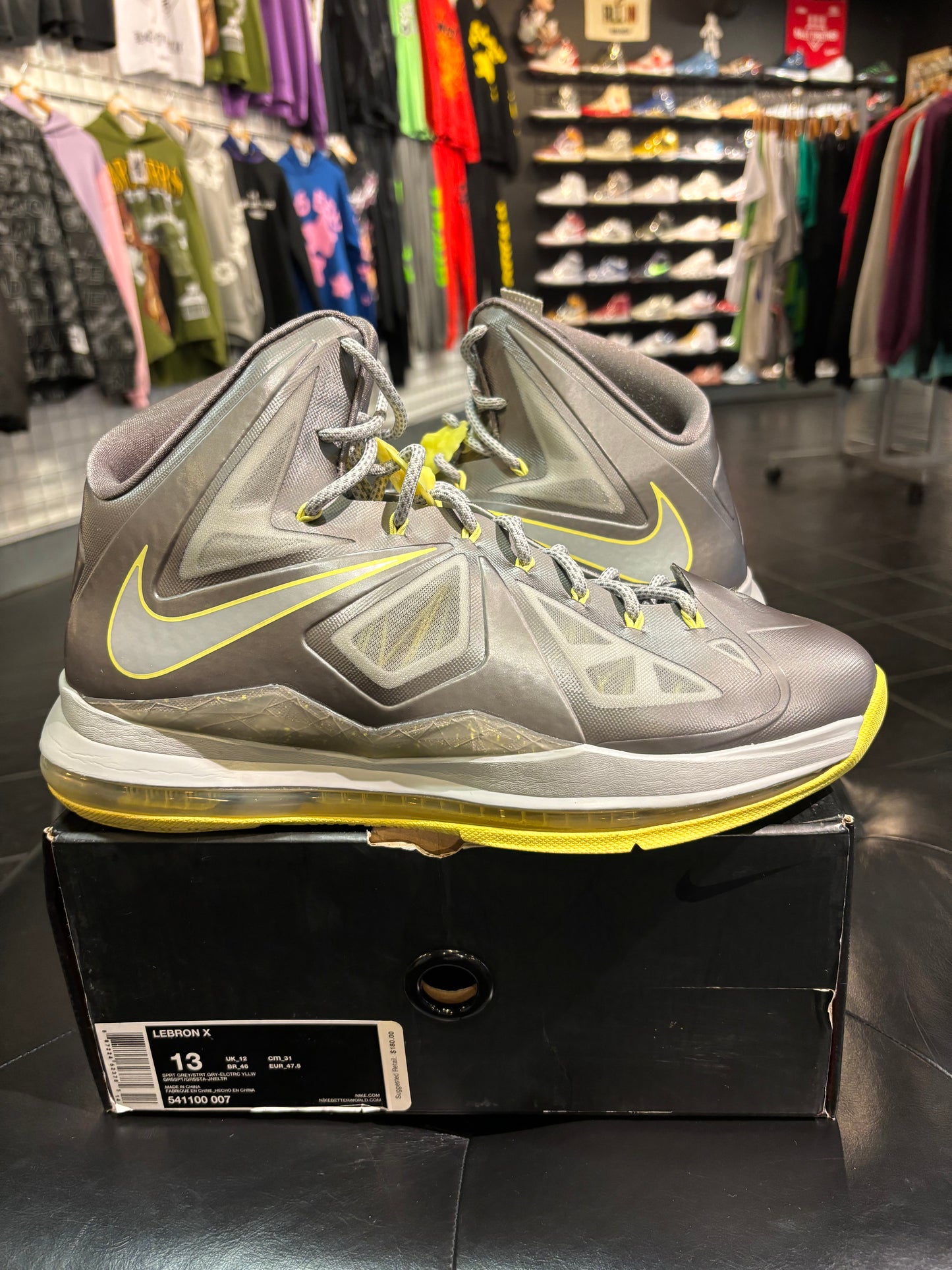 Men’s Shoes Nike LeBron 10 Yellow Diamond Size 13 $150