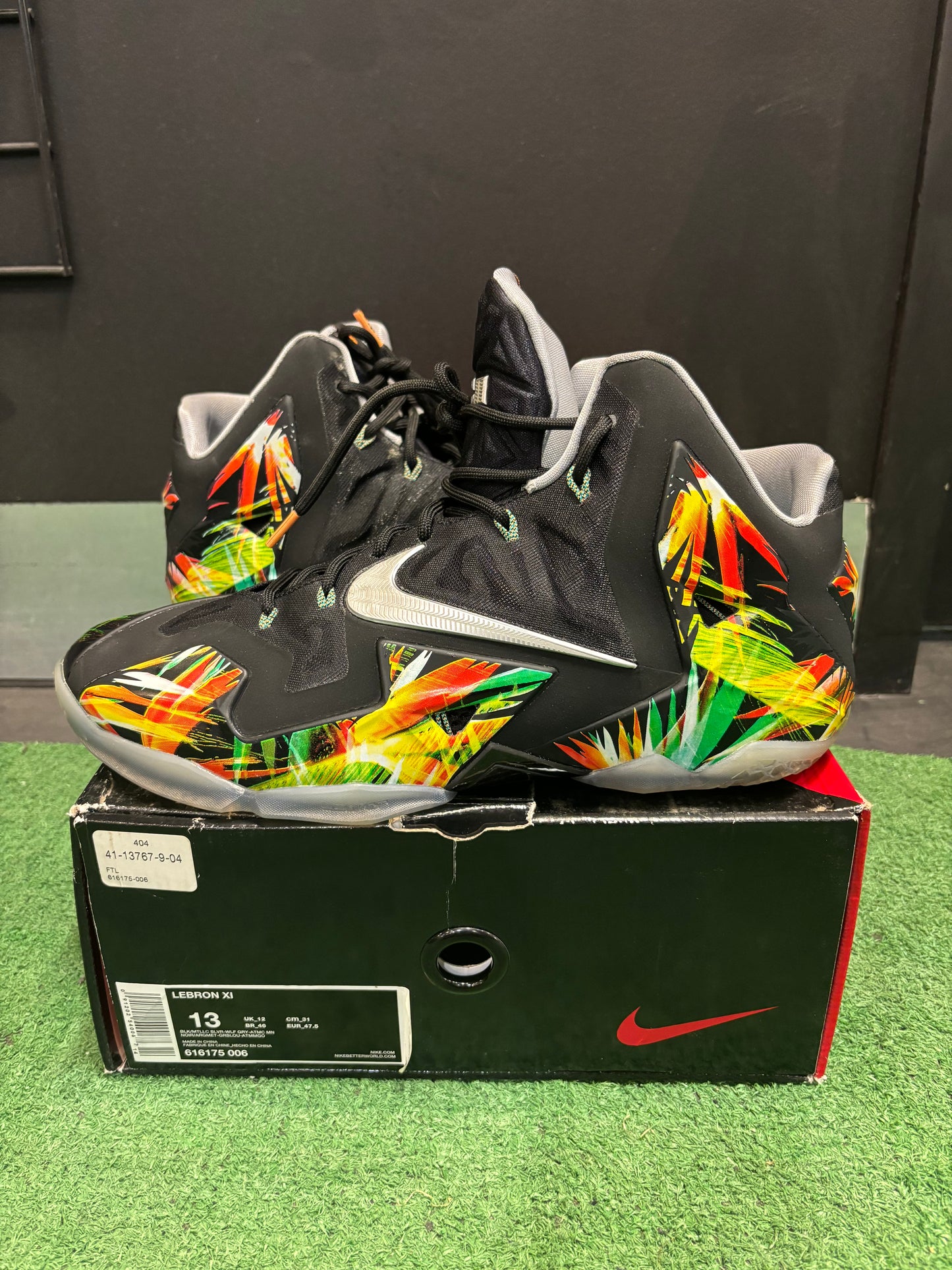 Nike Lebron 11 Everglades Size 13