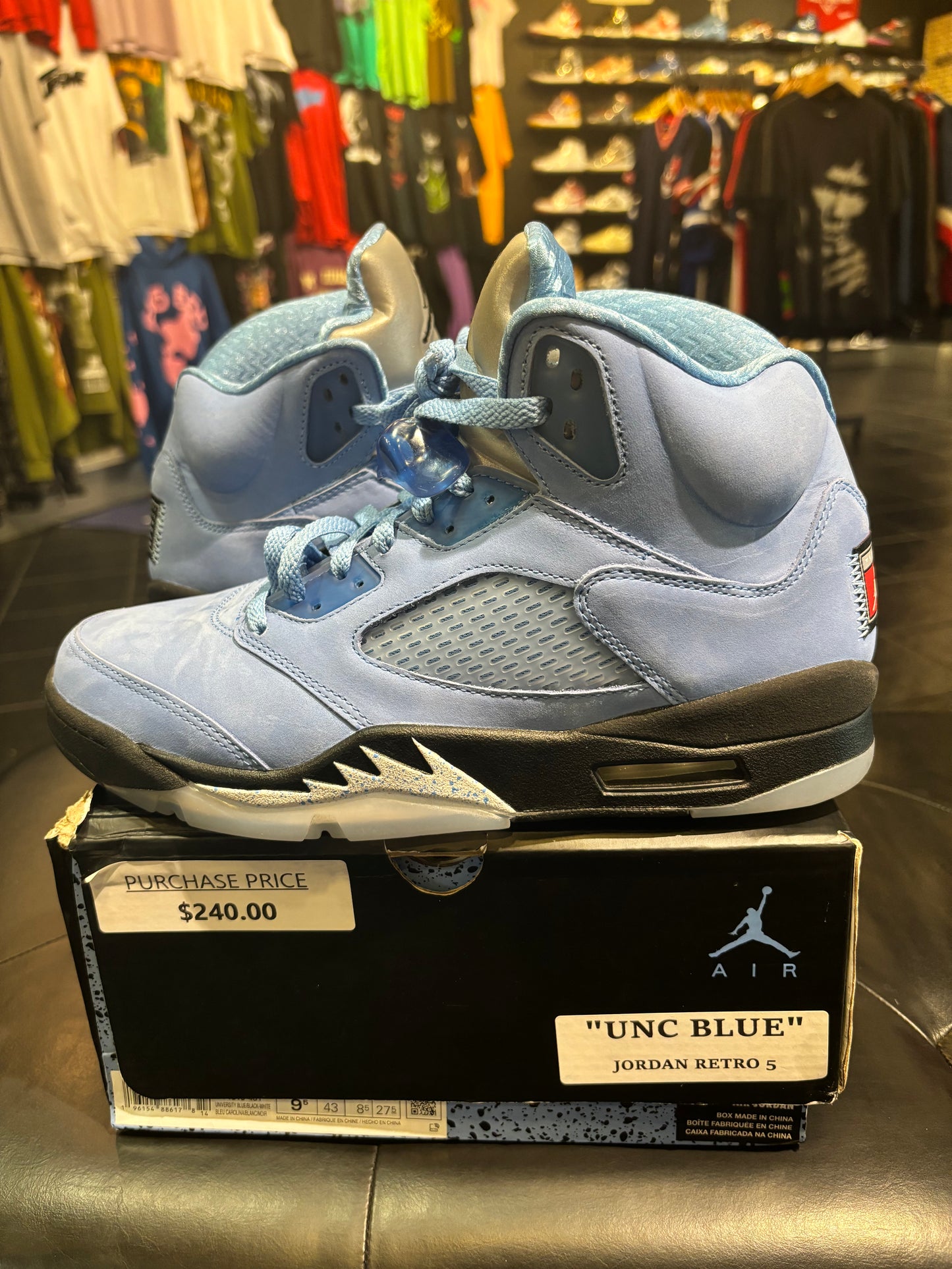 Men’s Air Jordan 5 UNC Size 9.5 Shoes $170