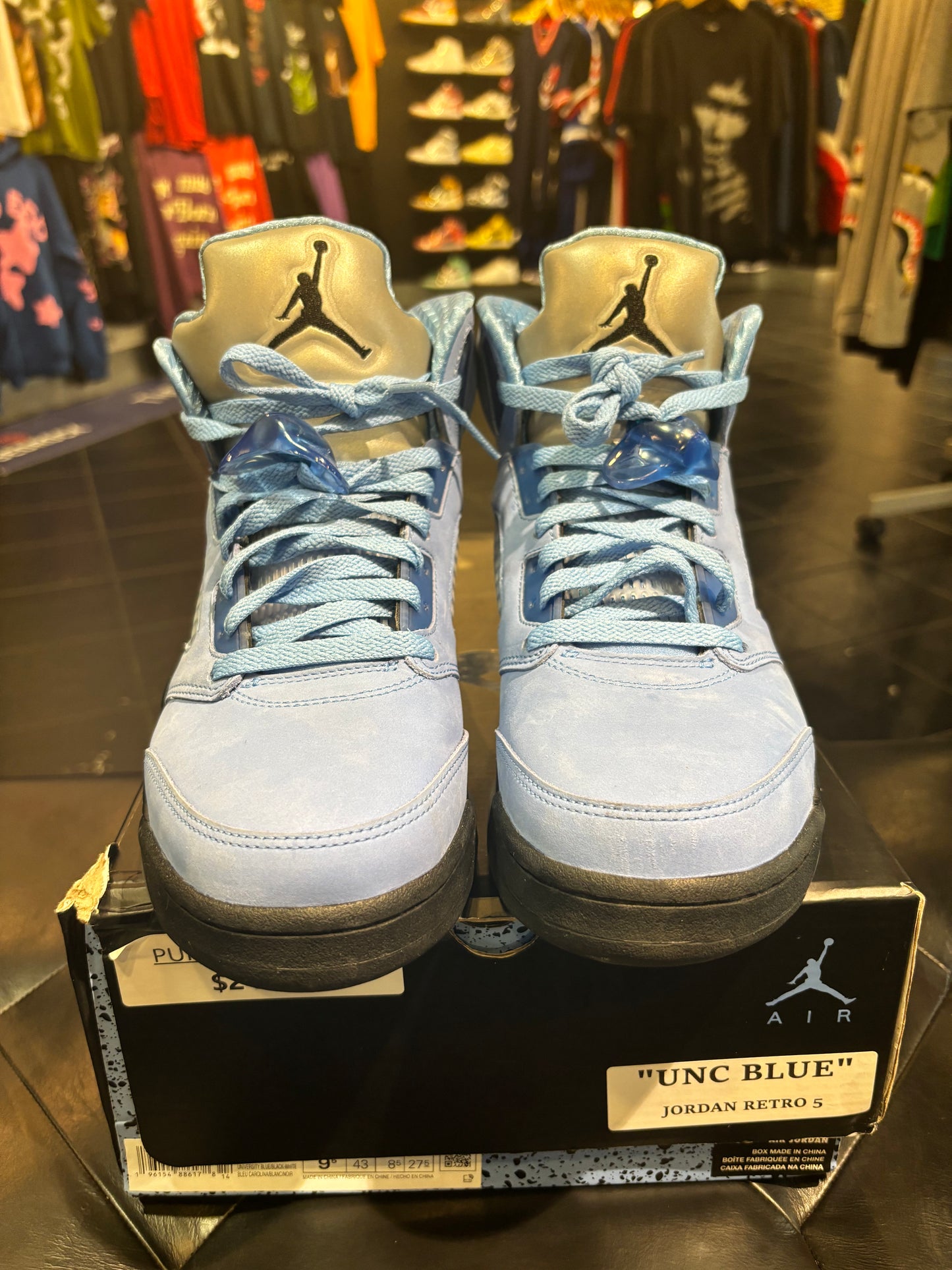 Men’s Air Jordan 5 UNC Size 9.5 Shoes $170