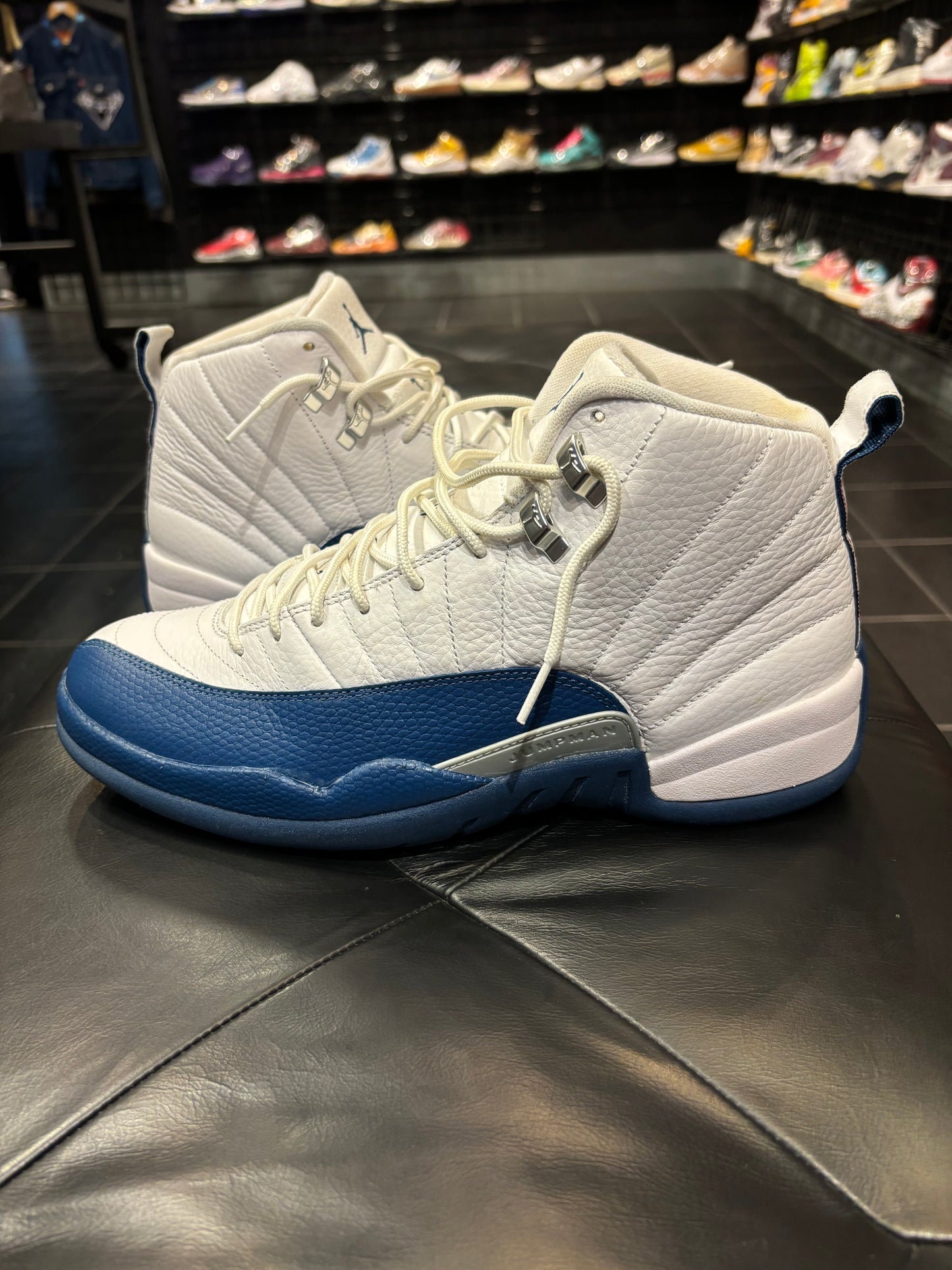 Men’s Air Jordan 12 French Blue Size 10.5 $170 Shoes