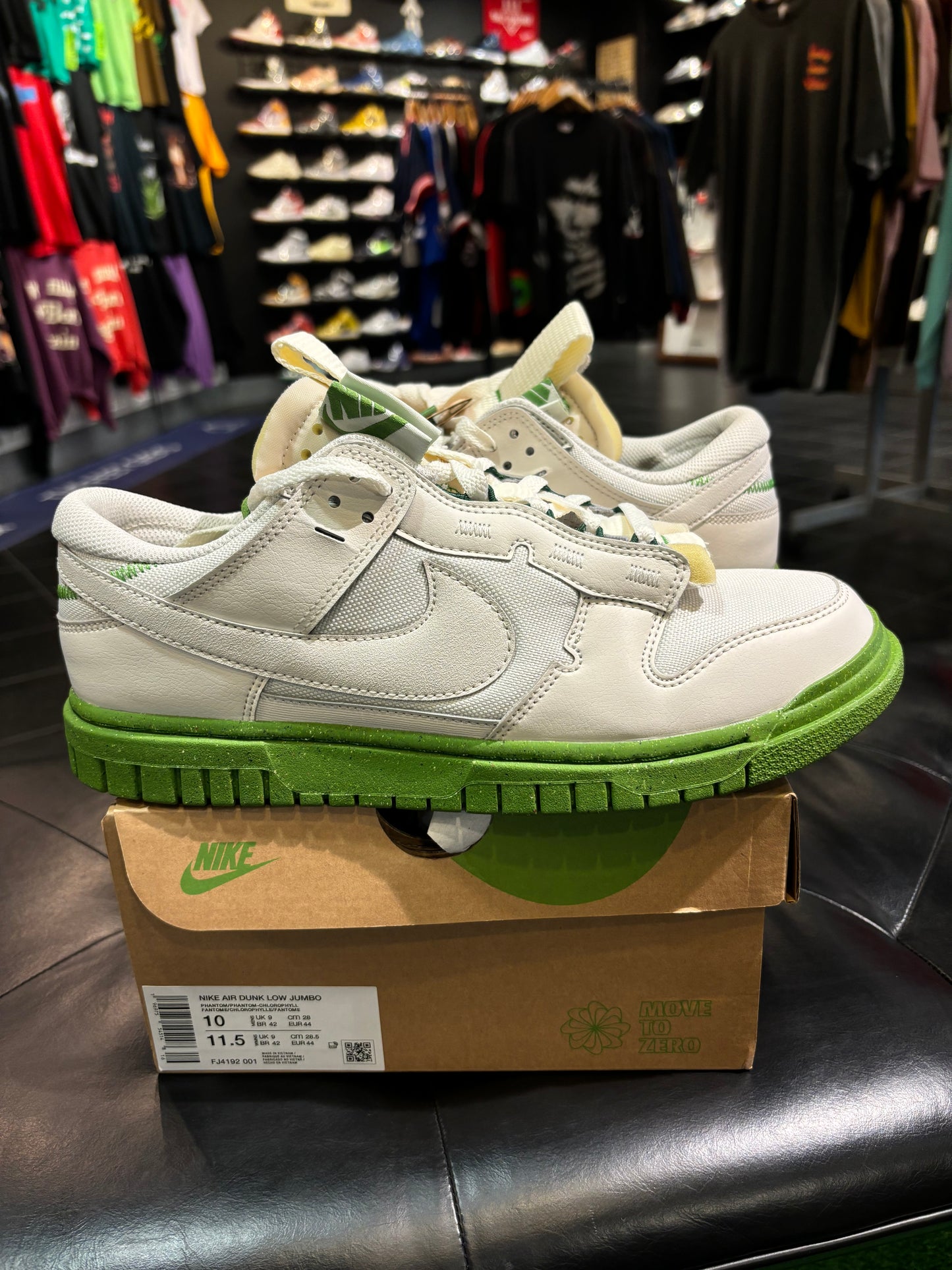 Men’s Nike Dunk Phantom Low Size 10 Shoes $120