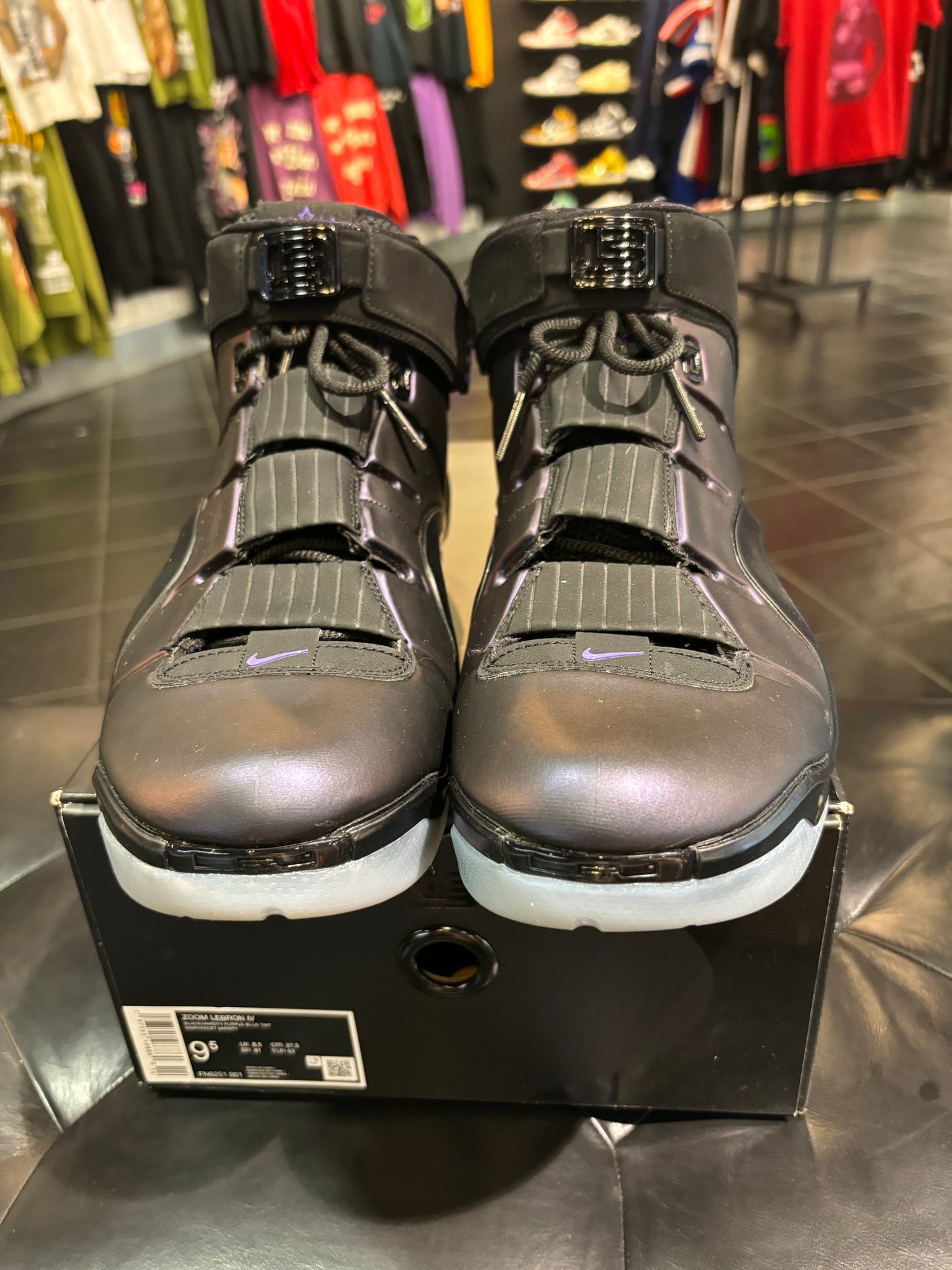 Nike LeBron 4 Eggplant Size 9.5 Worn $130 Men’s Shoes