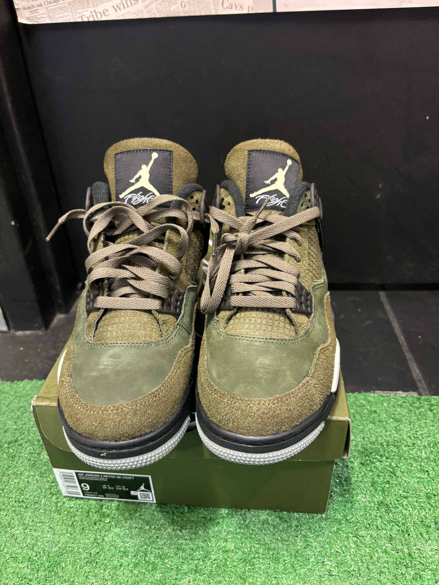 Air Jordan 4 Olive Size 9 Men’s Shoes $250