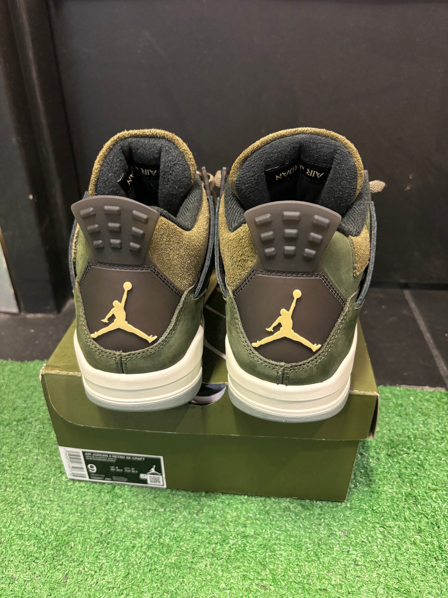 Air Jordan 4 Olive Size 9 Men’s Shoes $250