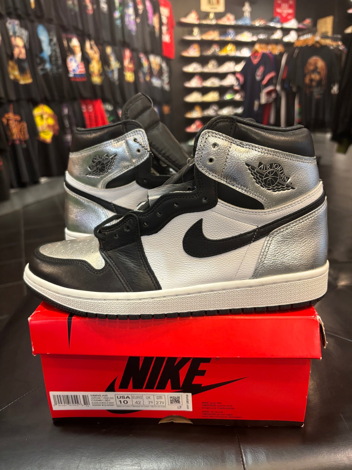 Air Jordan 1 Silver Toe Size 8.5 Men’s Shoes $200