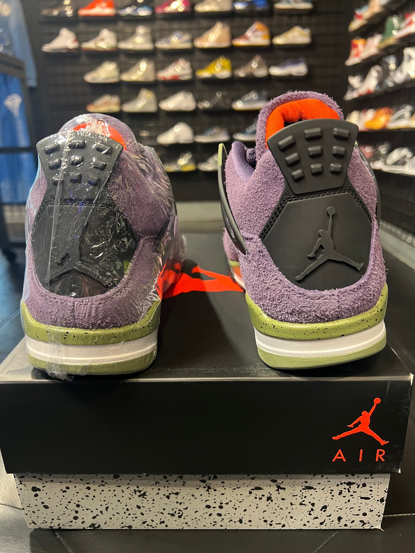 Air Jordan 4 Purple Canyon Brand New