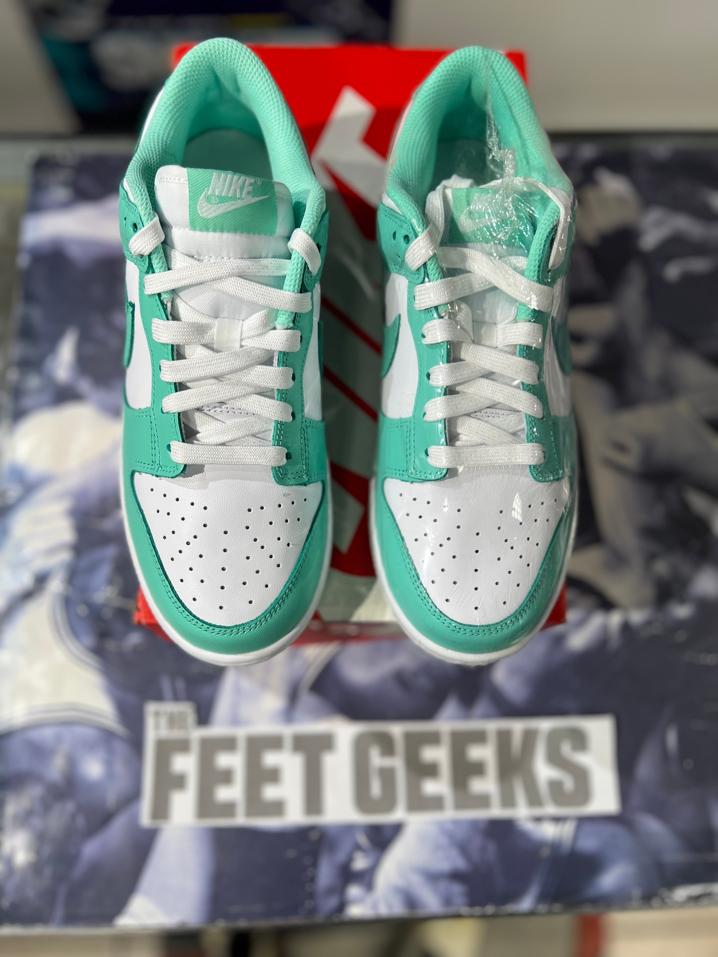 Nike Dunk Low Green Glow size 9 Women Shoes