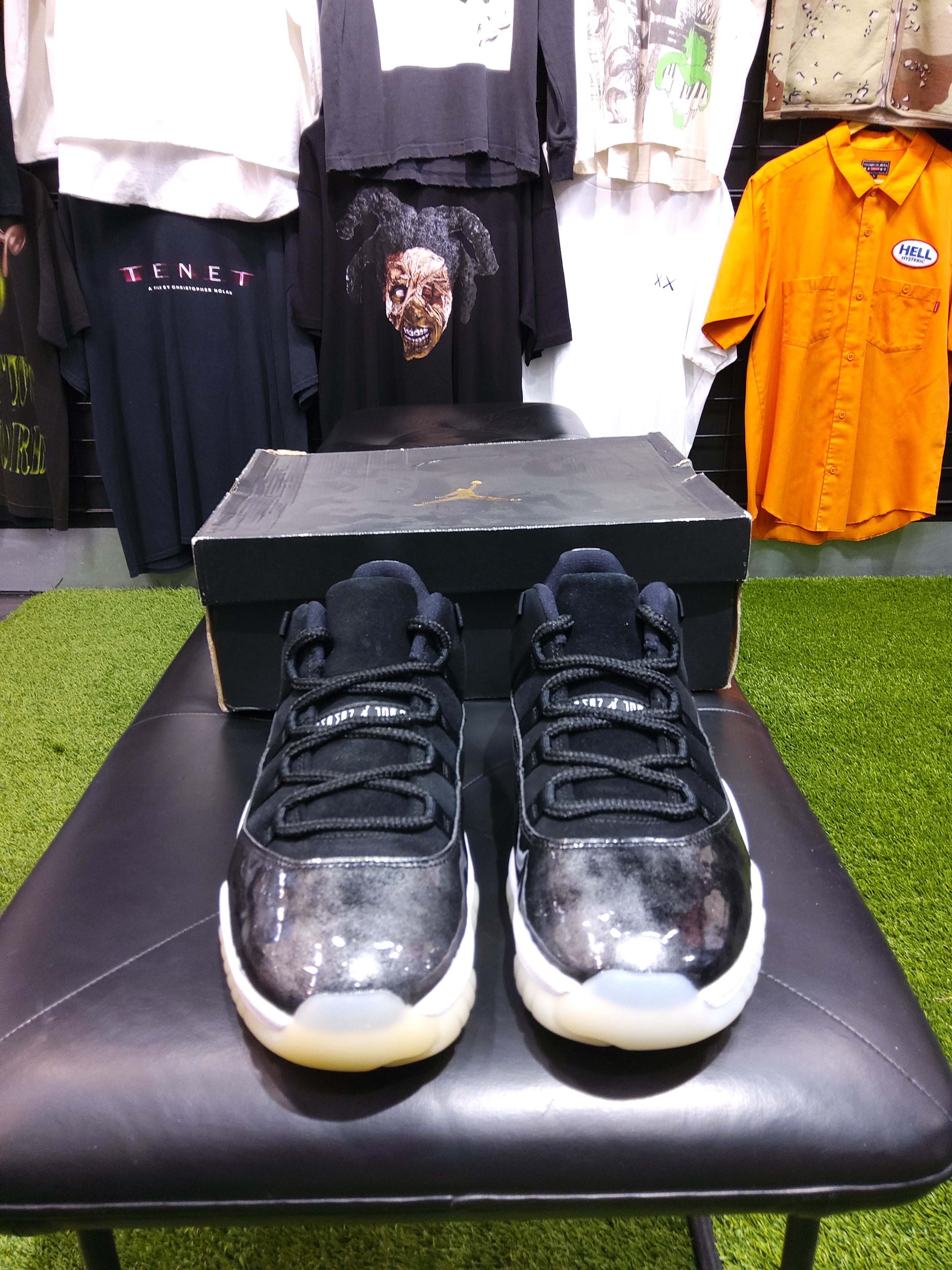 Air Jordan 11 Low Baron Size 10.5 Men's Shoes