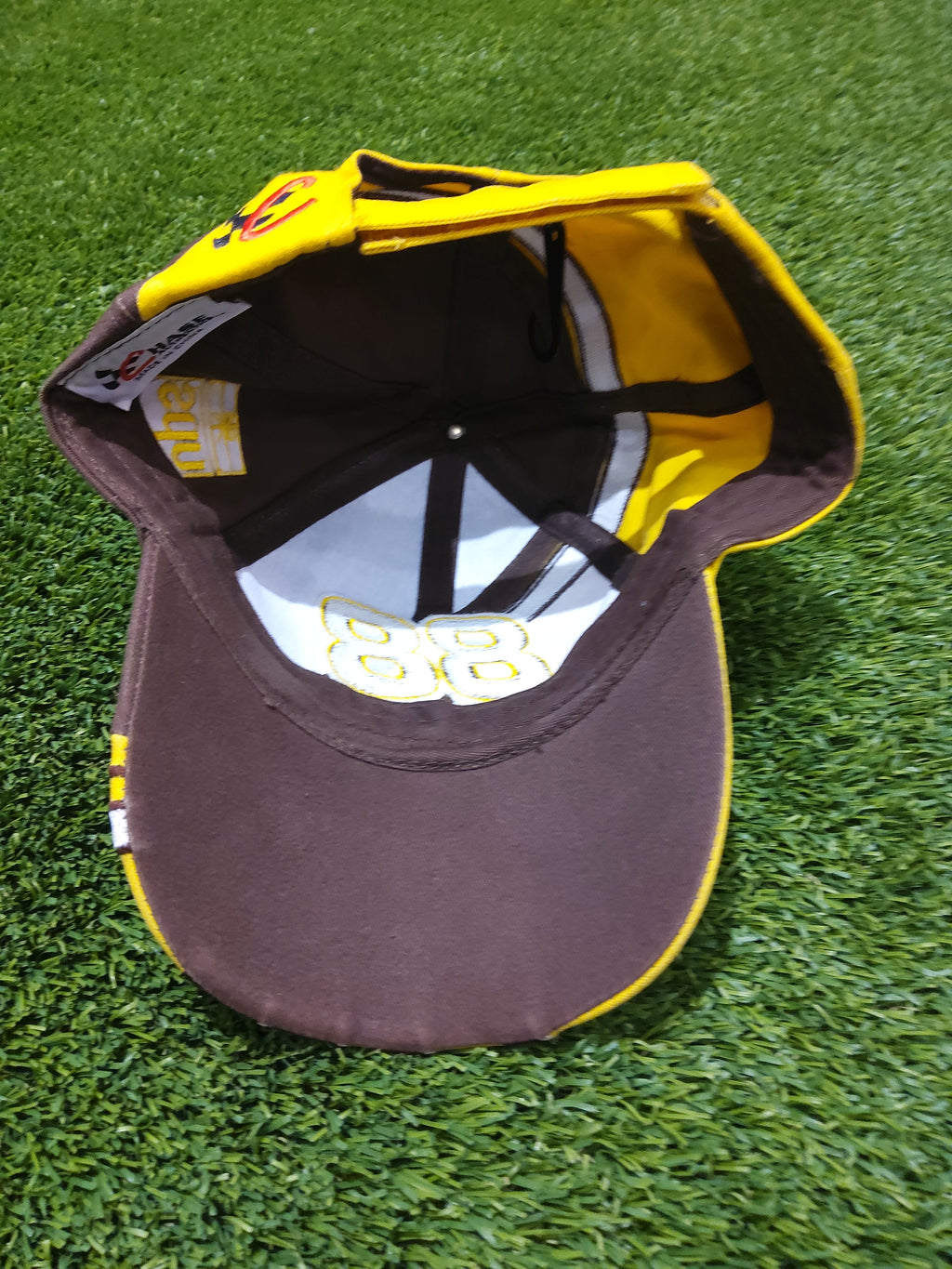 Chase Authentics Nascar UPS #88 Dale Jarret hat