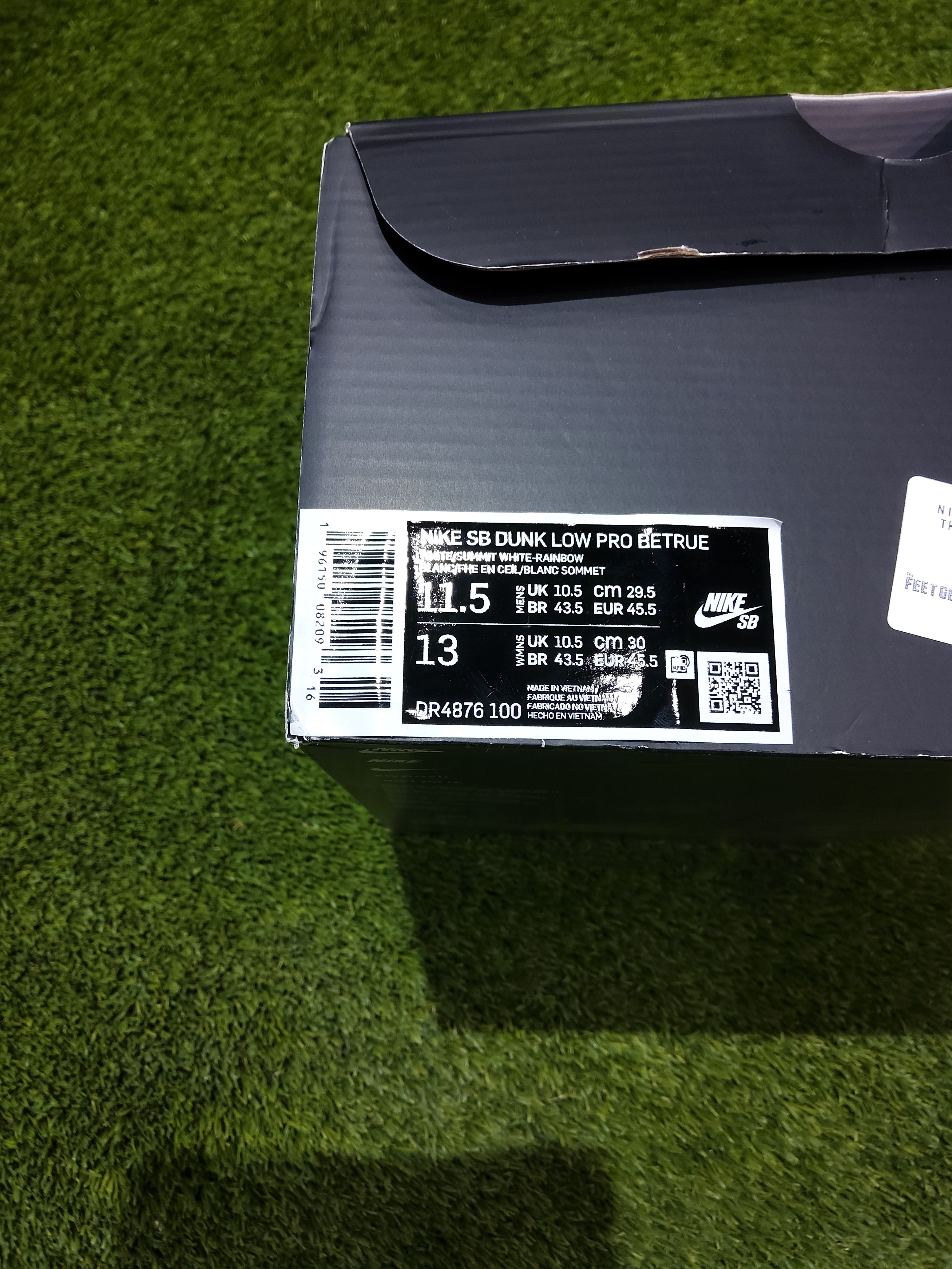 Brand New Nike SB Dunk Low Be True Size 11.5 Men's Shoes