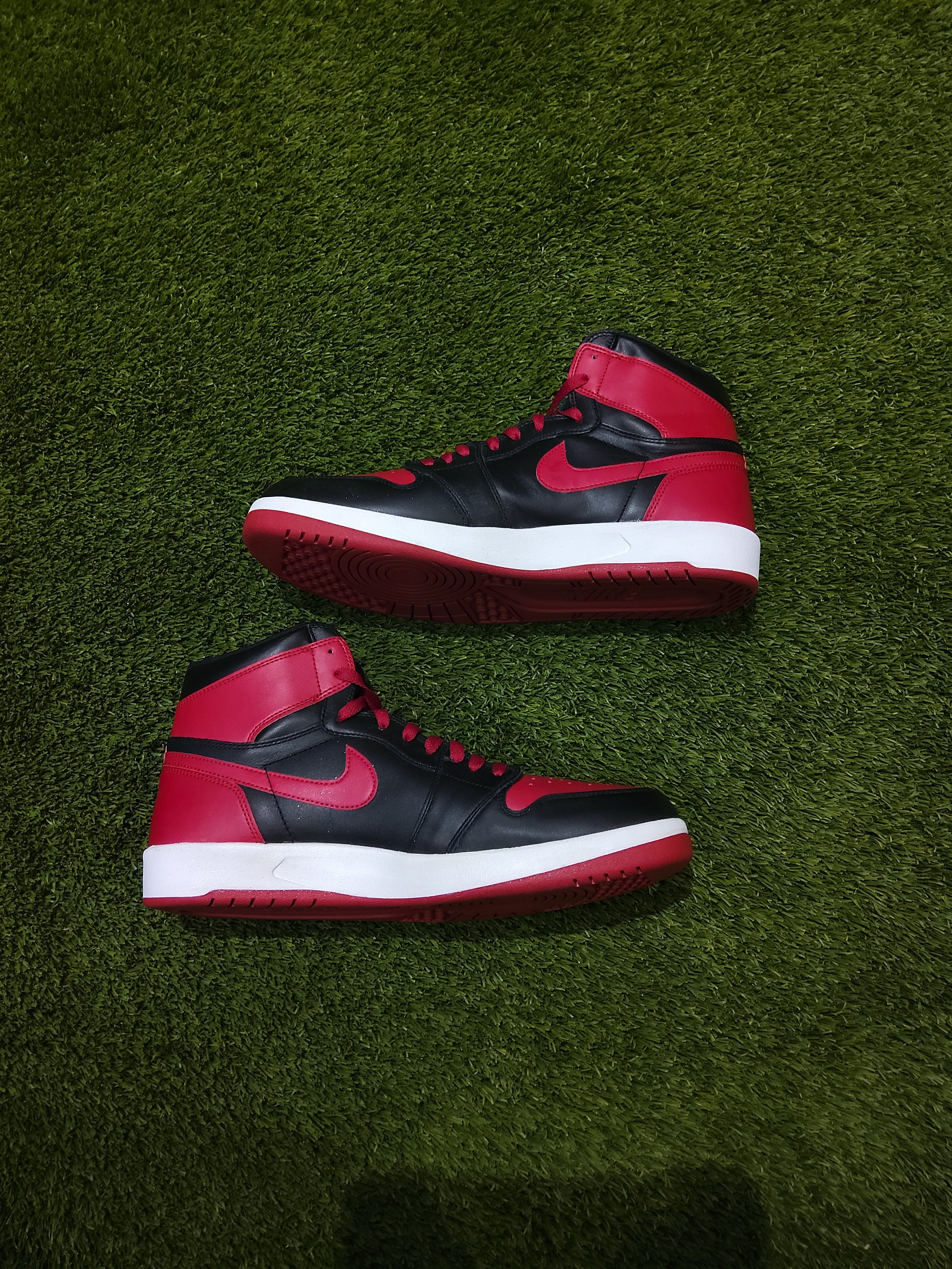 Jordan 1.5 return bred size 12 shoe