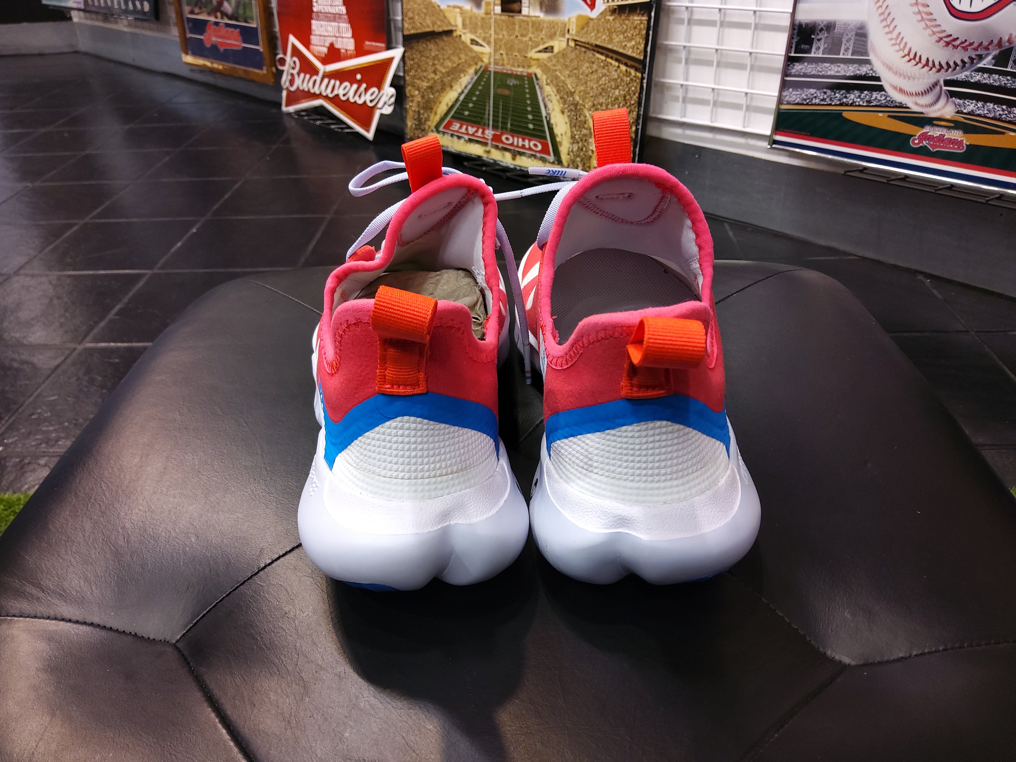 Nike Free Run Orbit 5.0 size 5y Grade School Shoes