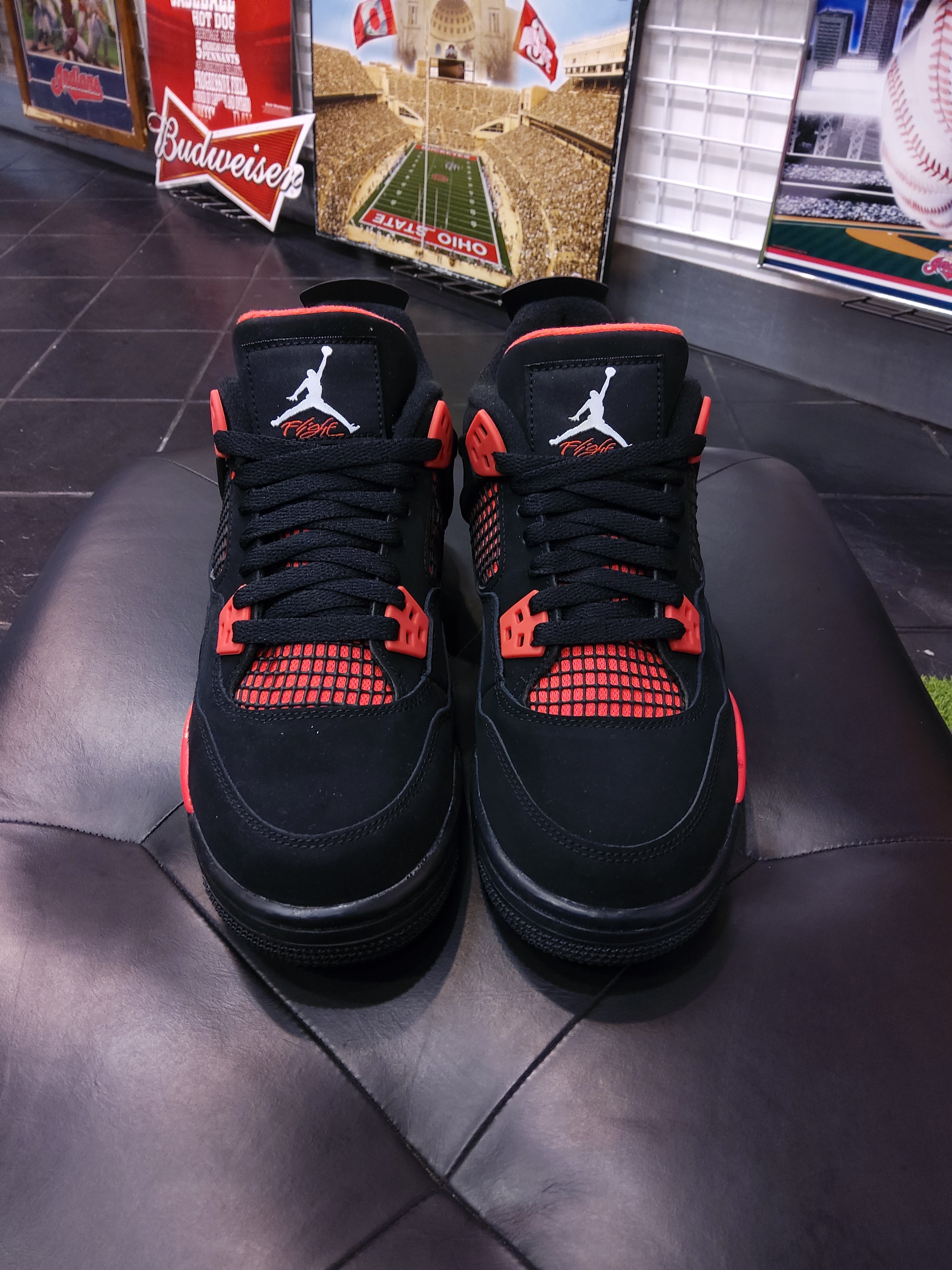 Gradeschool Air Jordan 4 Red Thunder Size 7y Shoes