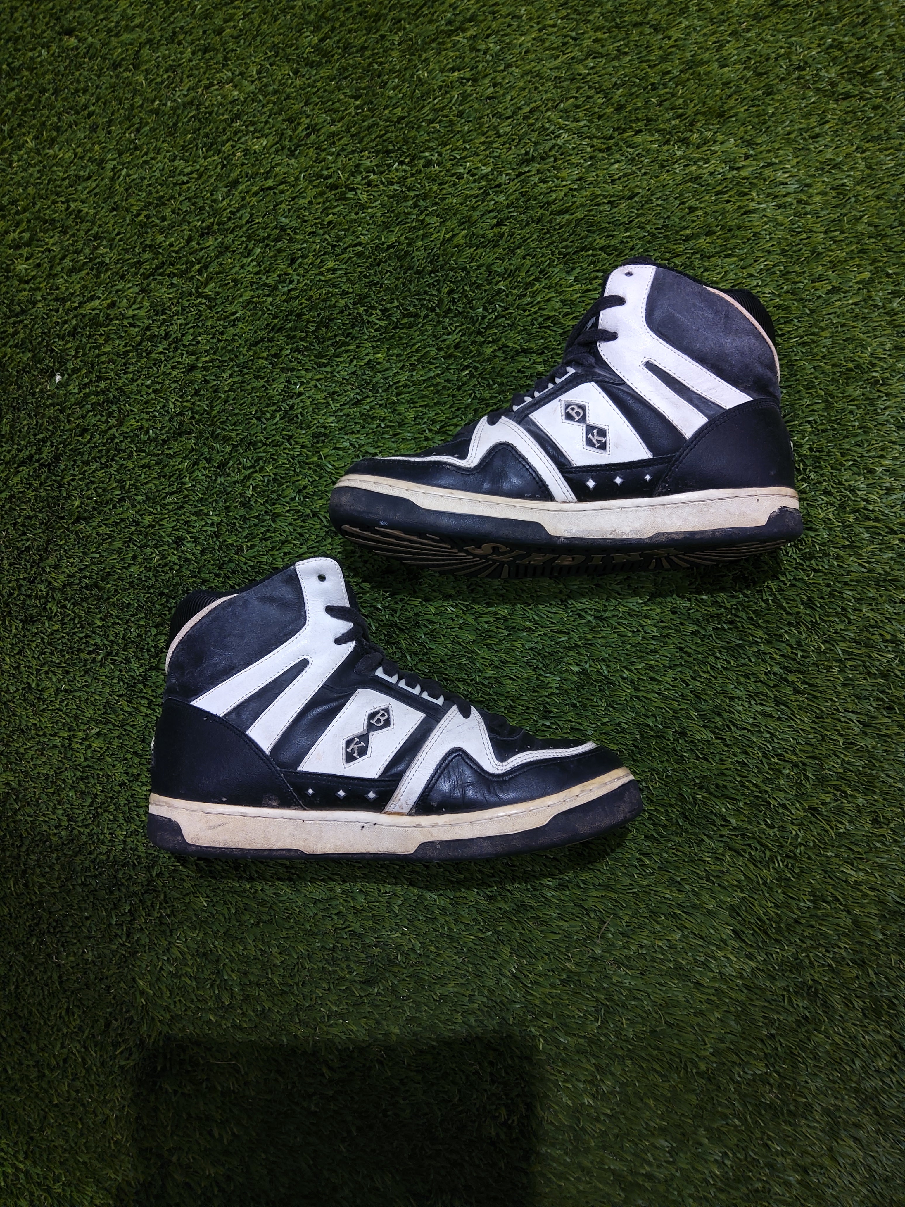 Vintage british knights 1985 size 8.5 basketball shoe