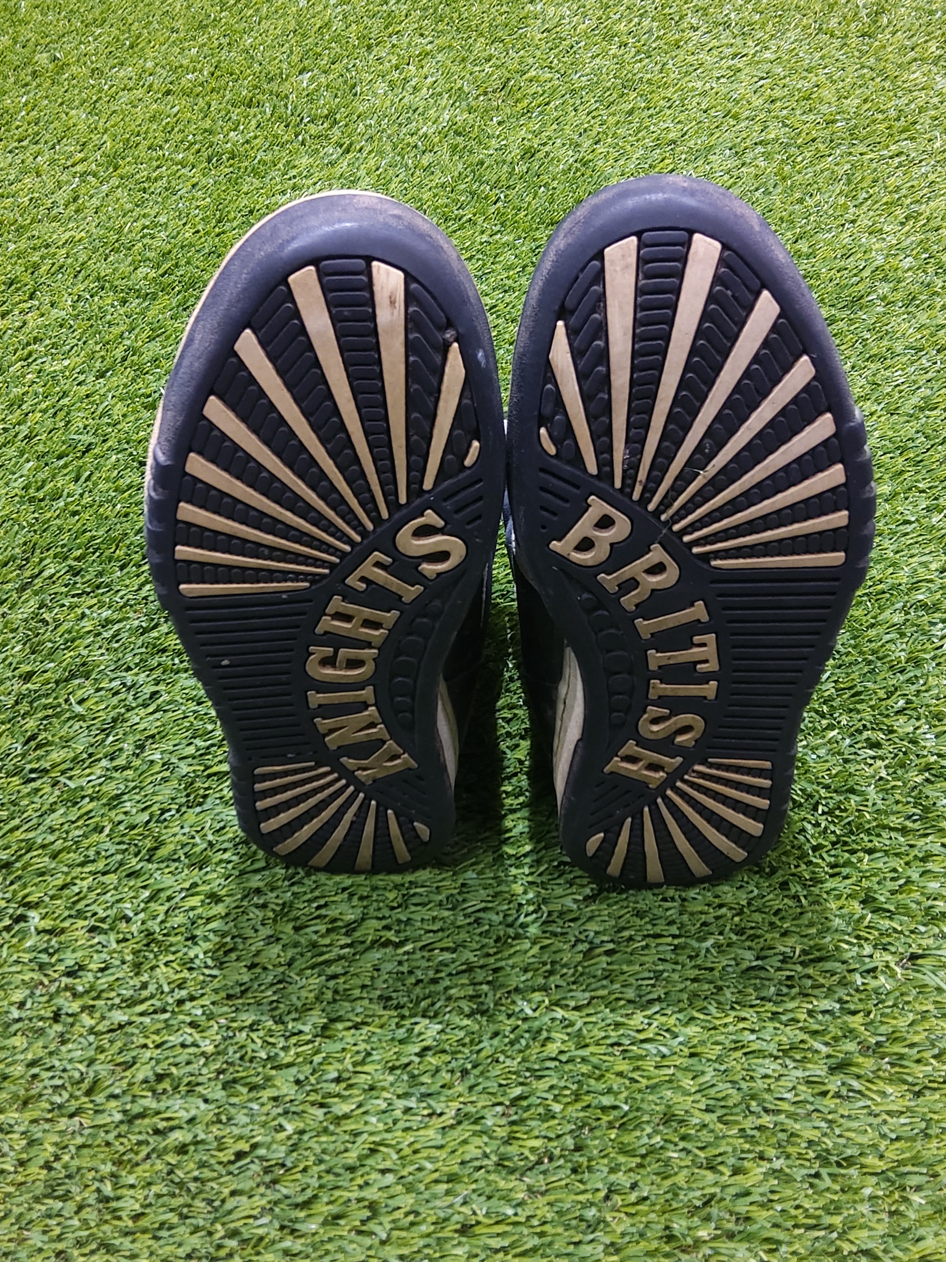 Vintage british knights 1985 size 8.5 basketball shoe