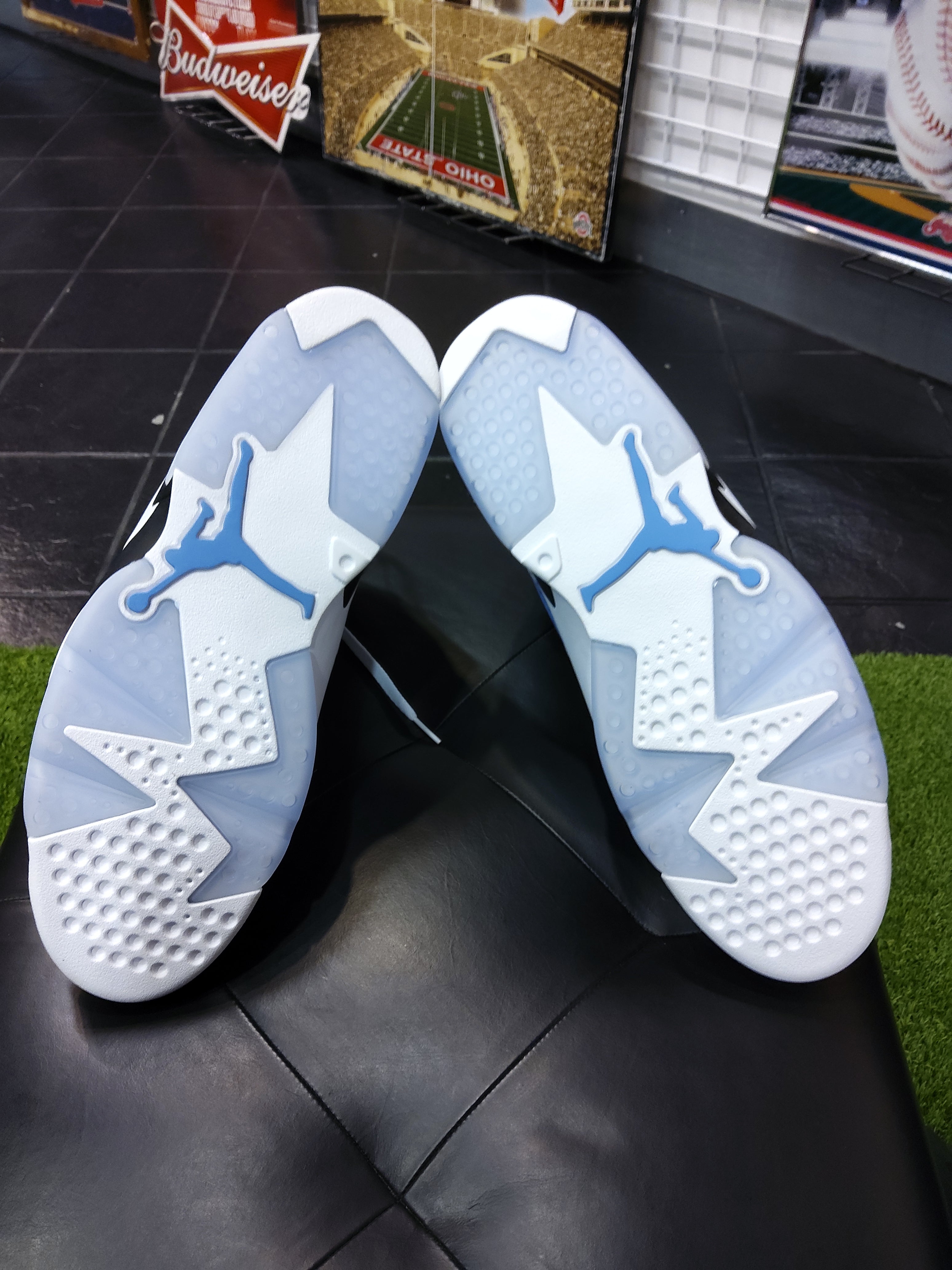 Mens Air Jordan 6 UNC Size 13 Shoes