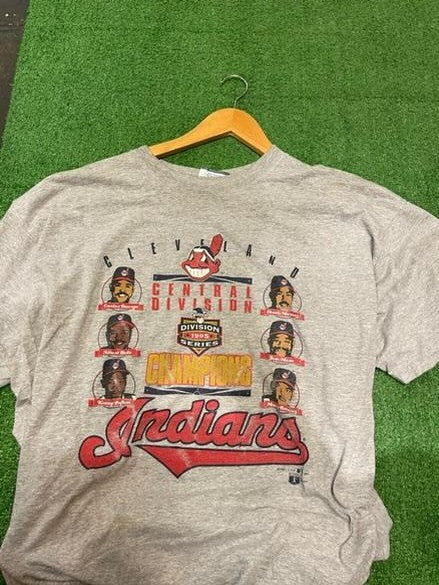 Vintage Cleveland Indians 1995 Central Champs Tee size XXL