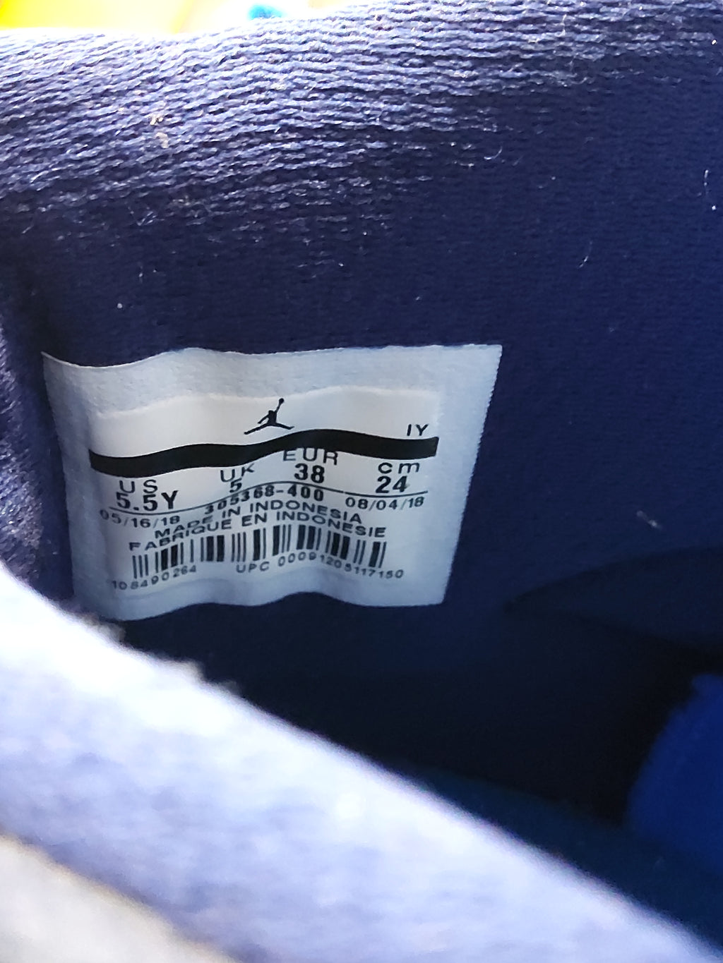 Air jordan 8 Retro snowflake size 5.5y Gradeschool shoes