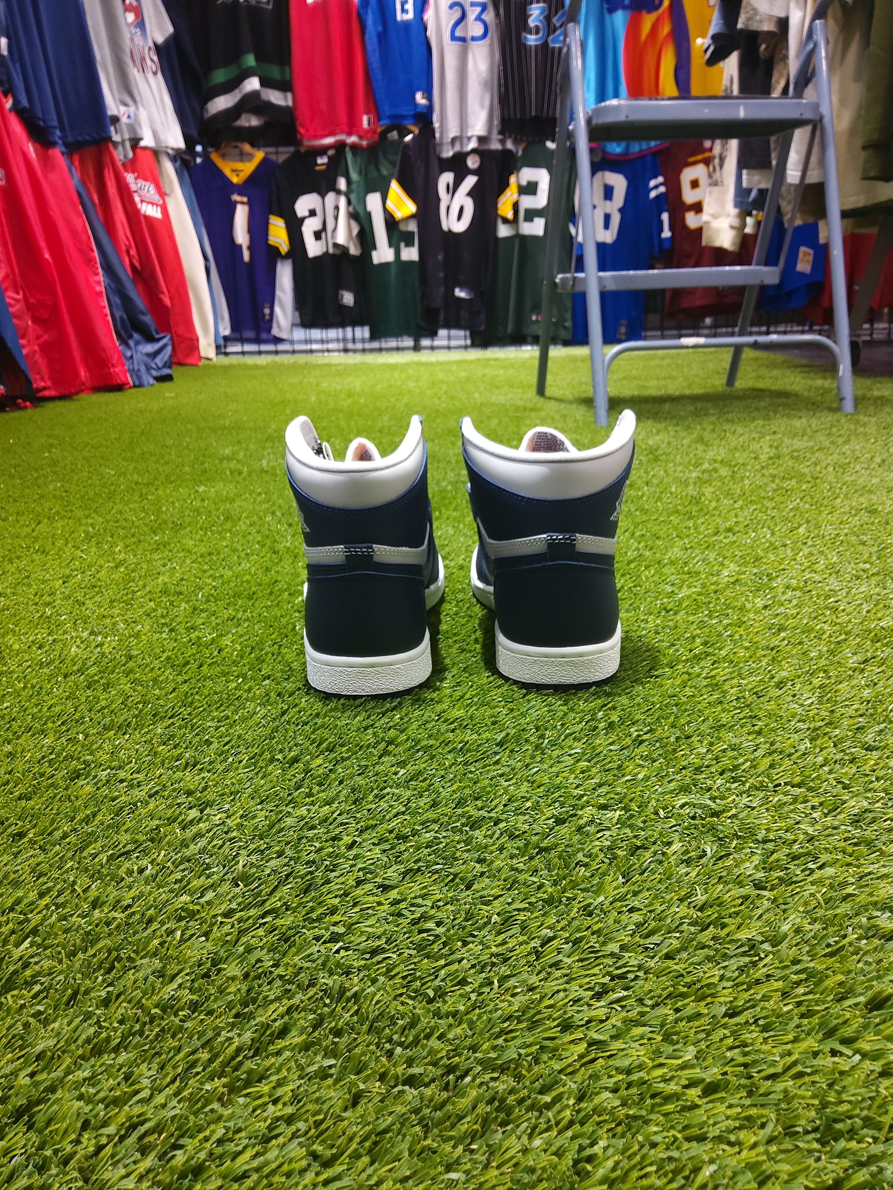Air Jordan 1 85' Georgetown Size 8 Men's Shoes