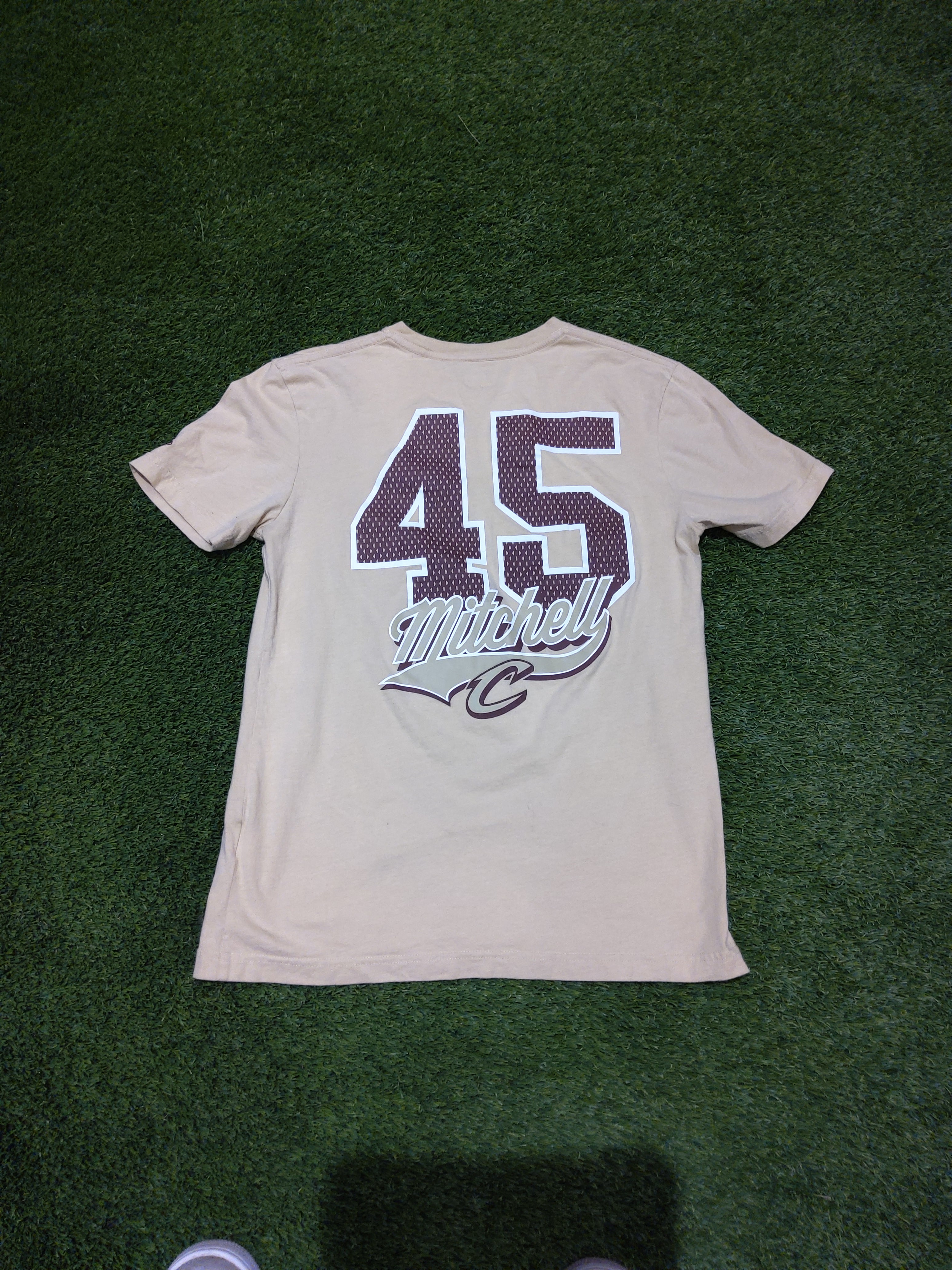 New Era Donavan Mitchell #45 Gold Tee Size Small