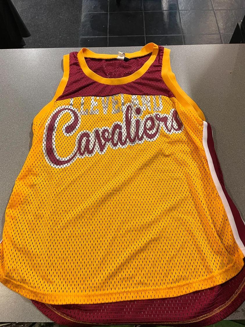 Cavs Womens Jersey size 2XL