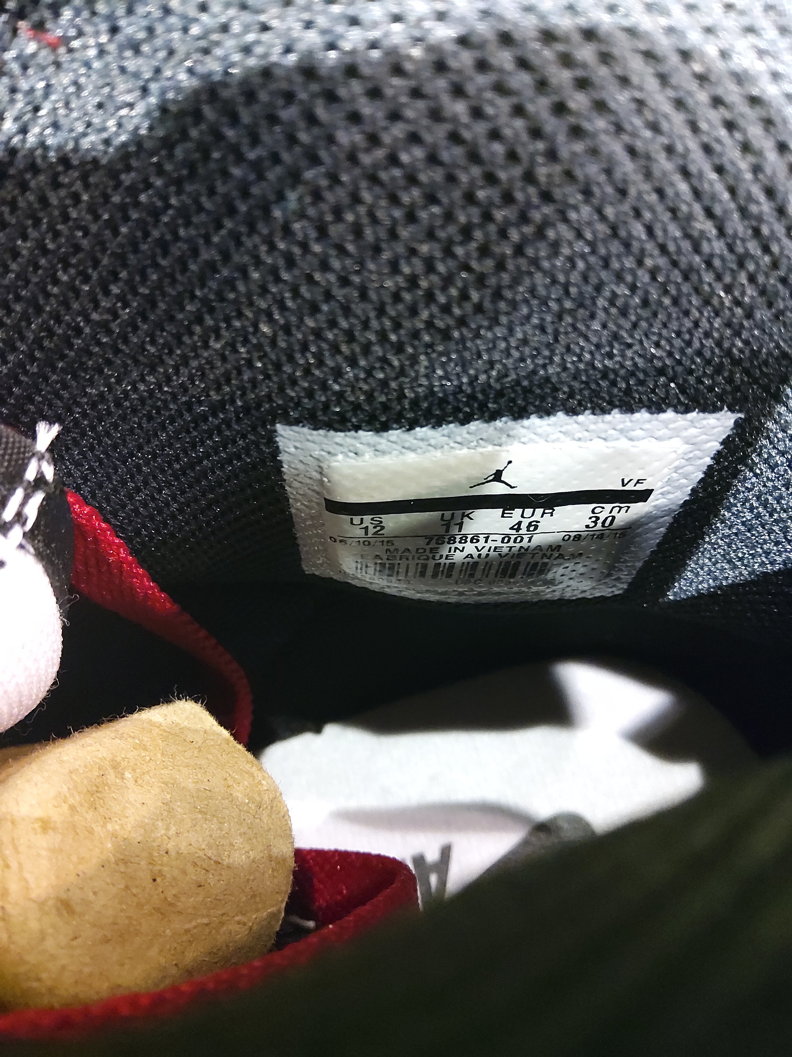 Jordan 1.5 return bred size 12 shoe