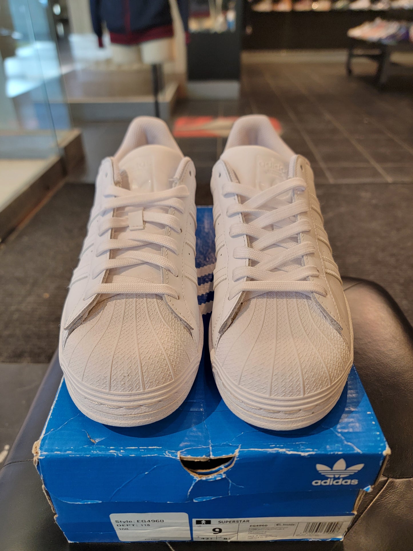 Adidas Superstar Triple White size 9